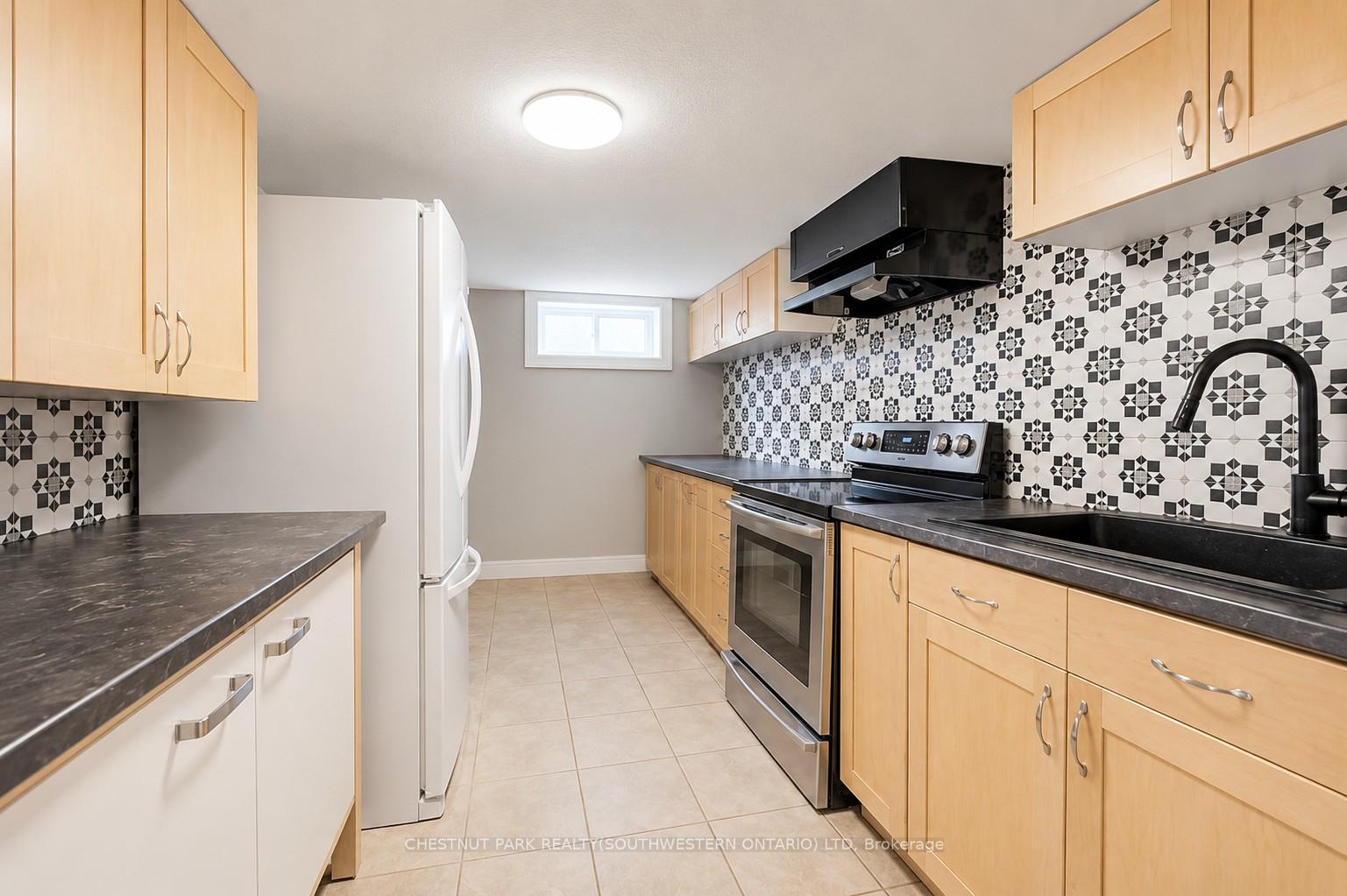 Photo 34 of 35 Schweitzer Street, Kitchener, Bridgeport — HOMEH