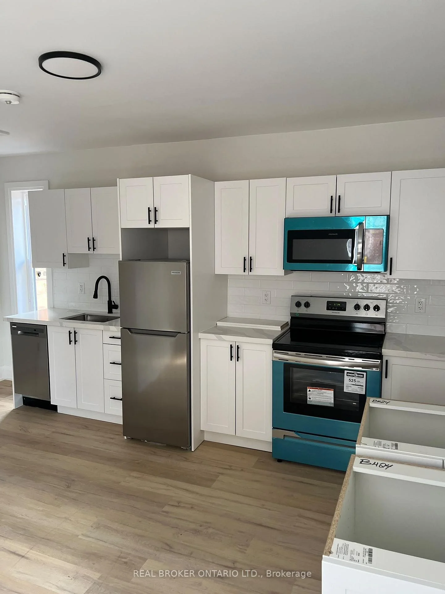 Photo 1 of 30 Victoria Avenue N, Hamilton, Beasley — HOMEH