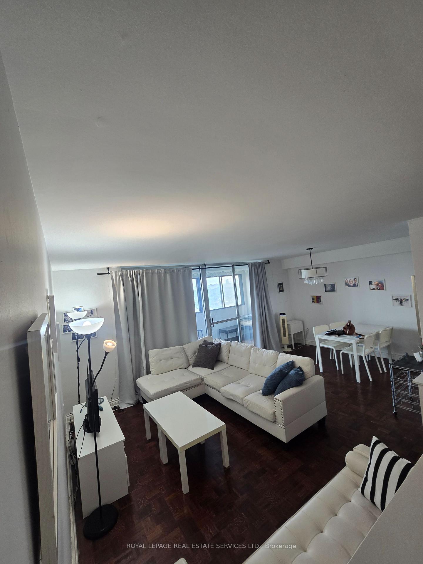 Photo 8 of Unit 2614, 1 Massey Square, Toronto, Crescent Town — HOMEH