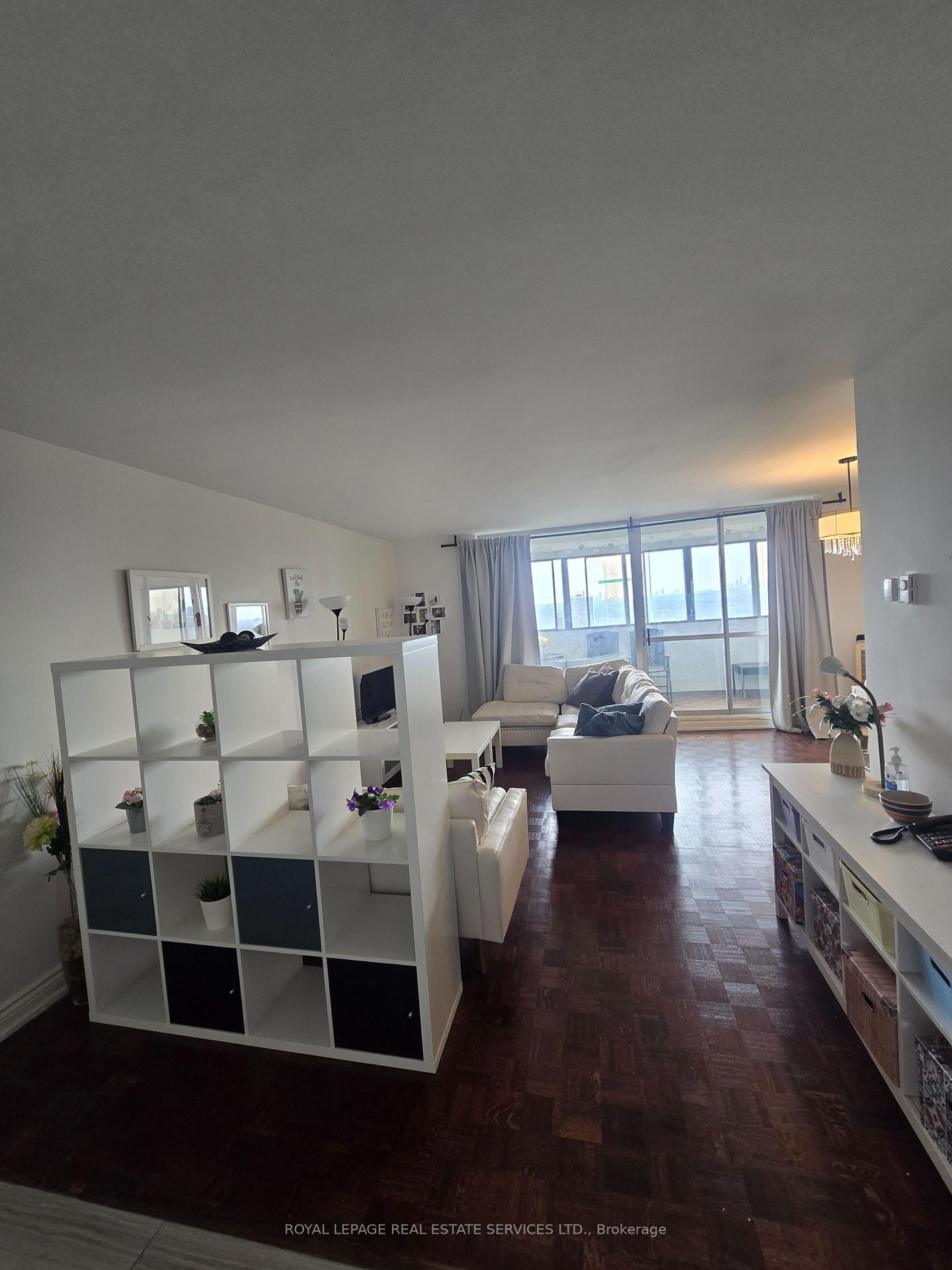 Photo 9 of Unit 2614, 1 Massey Square, Toronto, Crescent Town — HOMEH