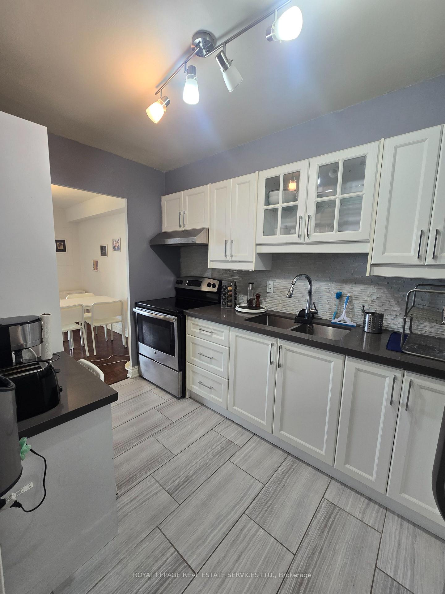 Photo 12 of Unit 2614, 1 Massey Square, Toronto, Crescent Town — HOMEH