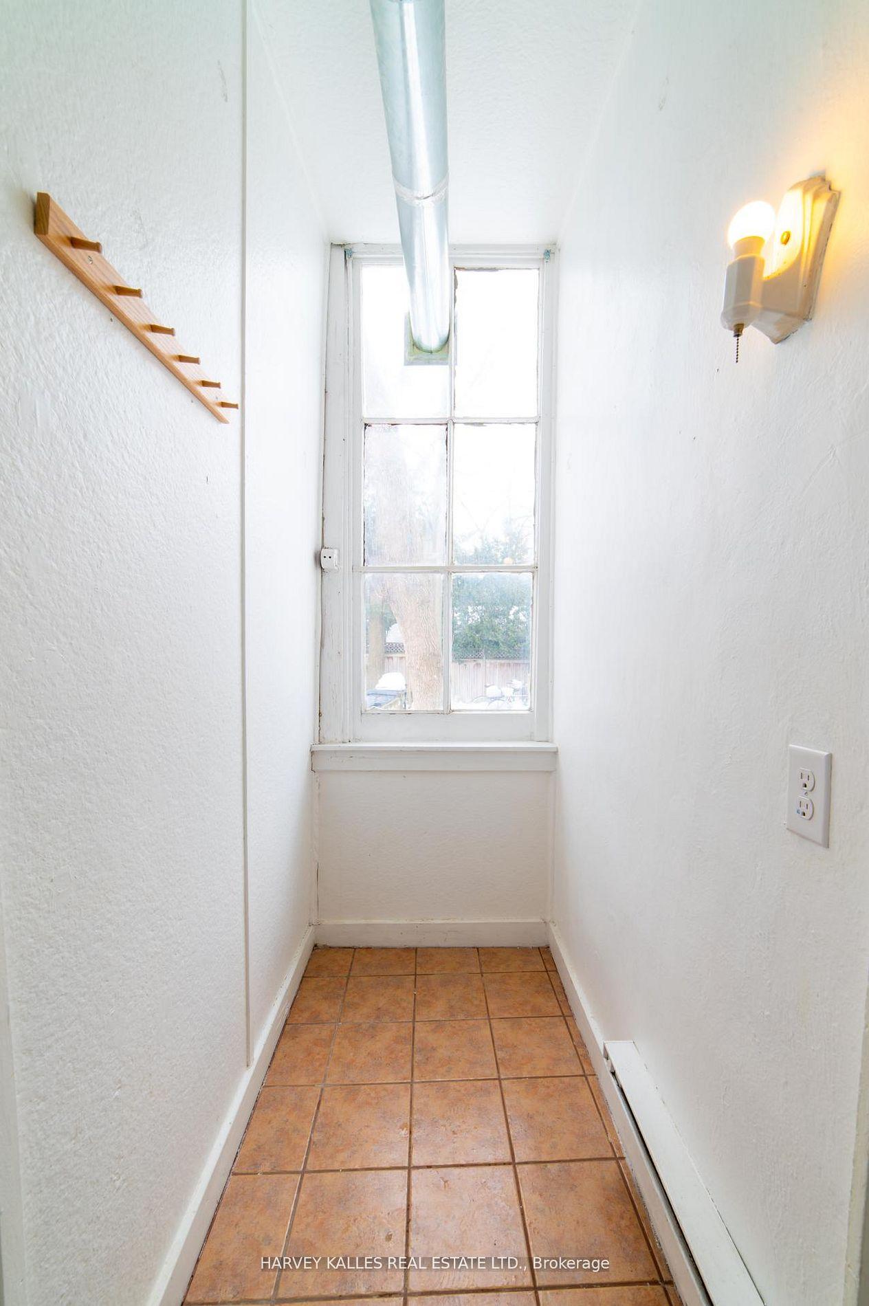 Photo 2 of Unit 100, 678 Huron Street, Toronto, The Annex — HOMEH