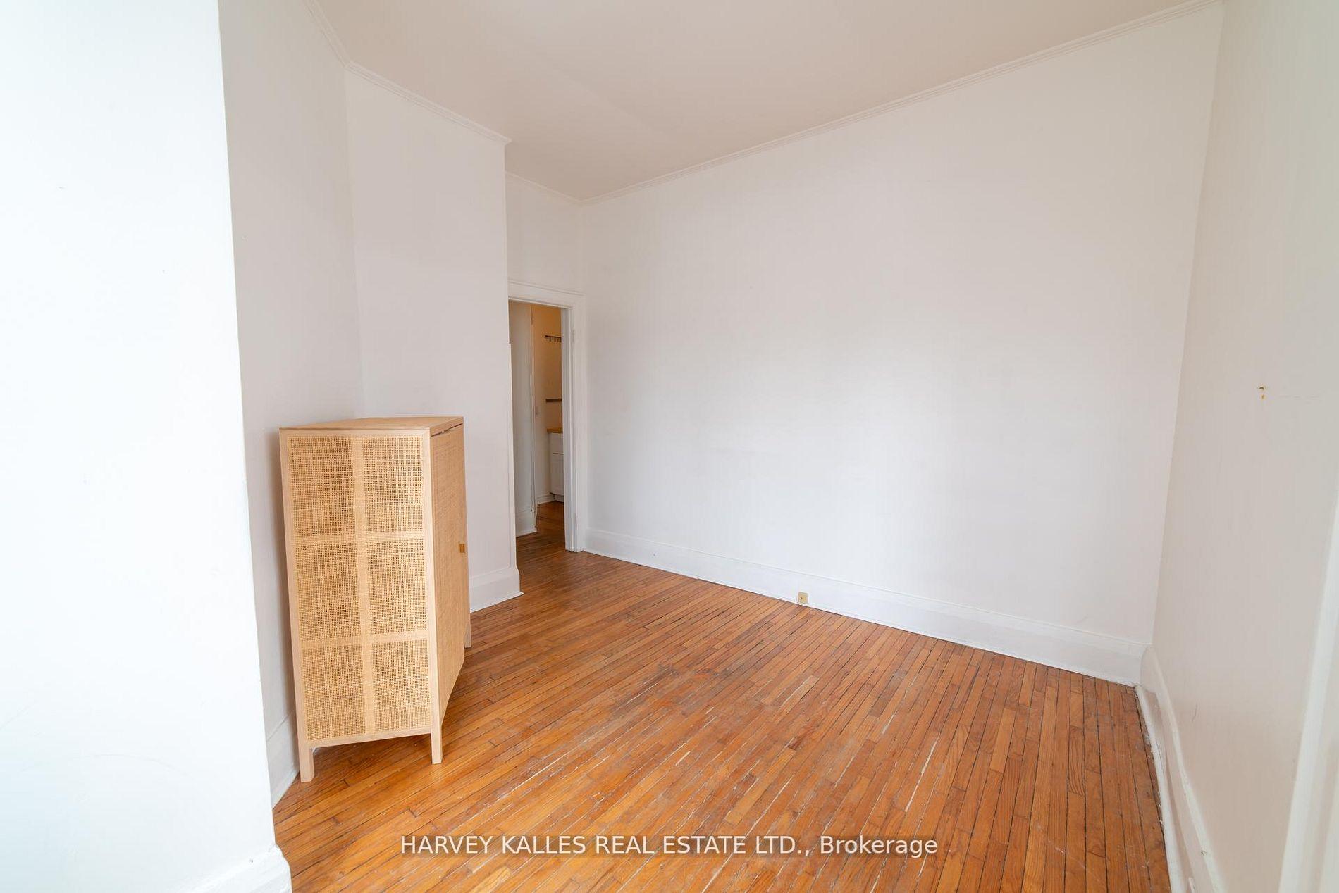 Photo 8 of Unit 100, 678 Huron Street, Toronto, The Annex — HOMEH