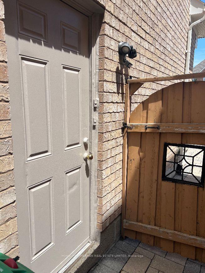 Photo 26 of Unit Basement, 5484 Freshwater Drive, Mississauga, Churchill Meadows — HOMEH