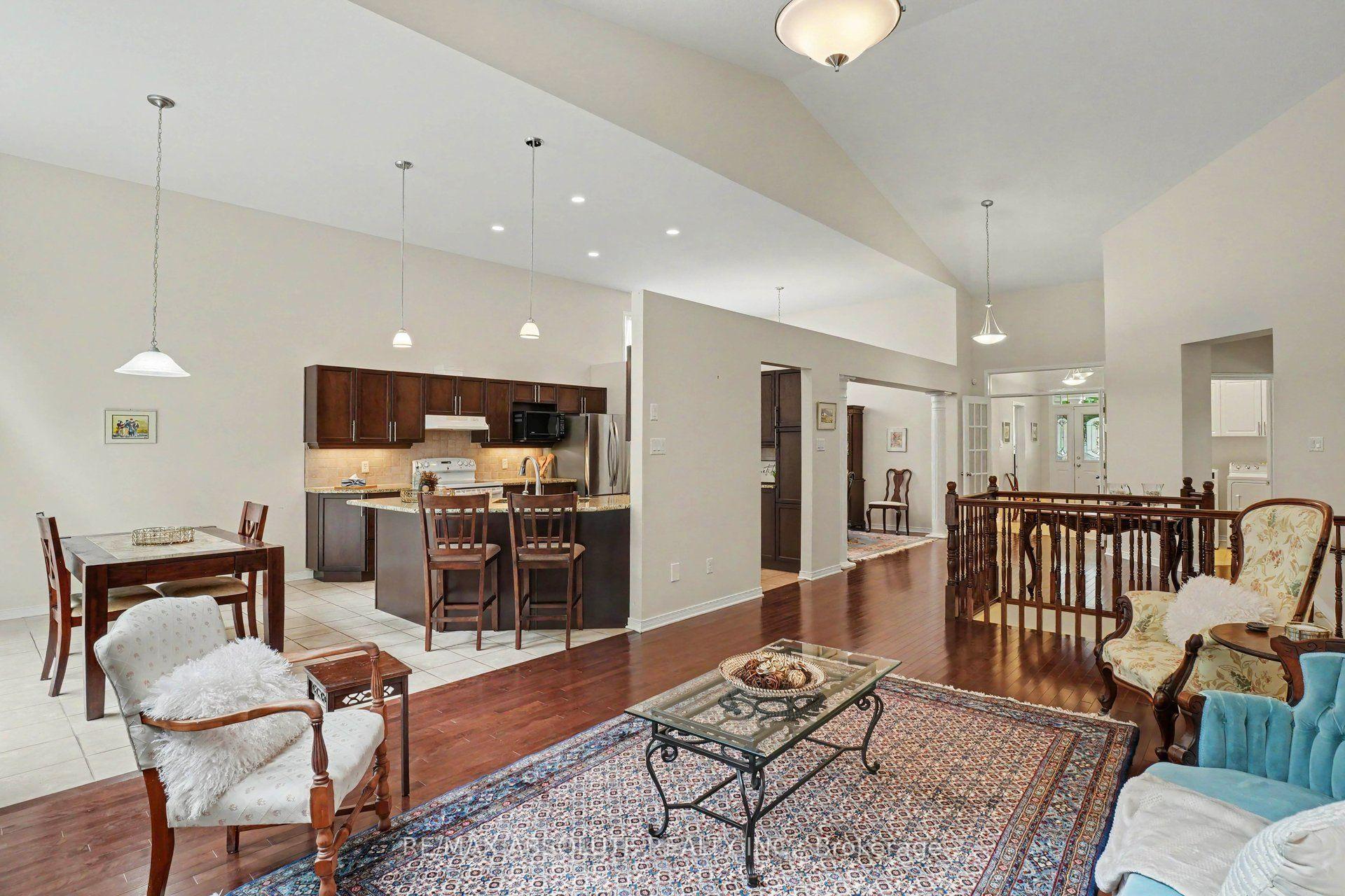 Photo 12 of 321 Eckerson Avenue, Ottawa, Stittsville (South) — HOMEH
