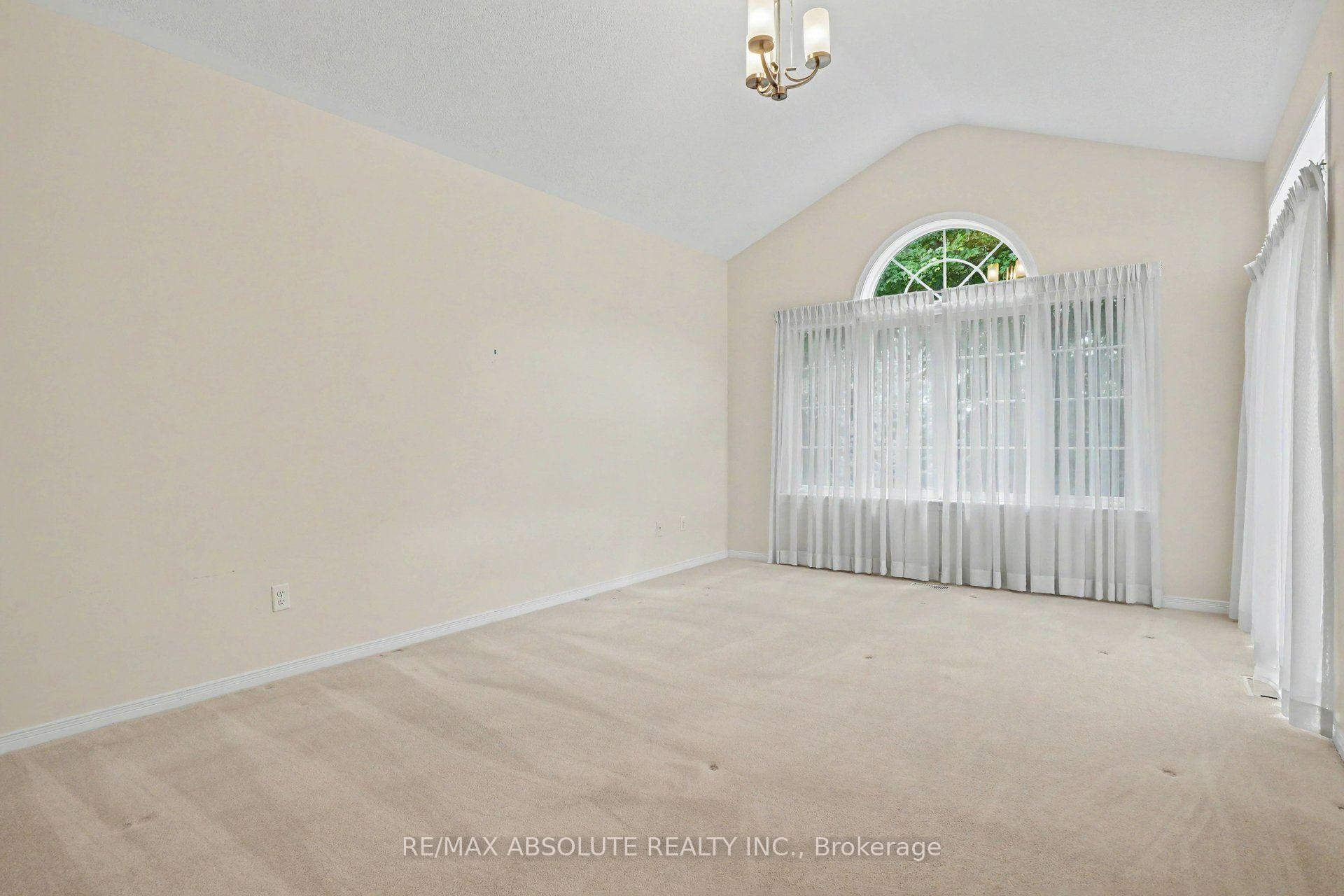 Photo 22 of 321 Eckerson Avenue, Ottawa, Stittsville (South) — HOMEH