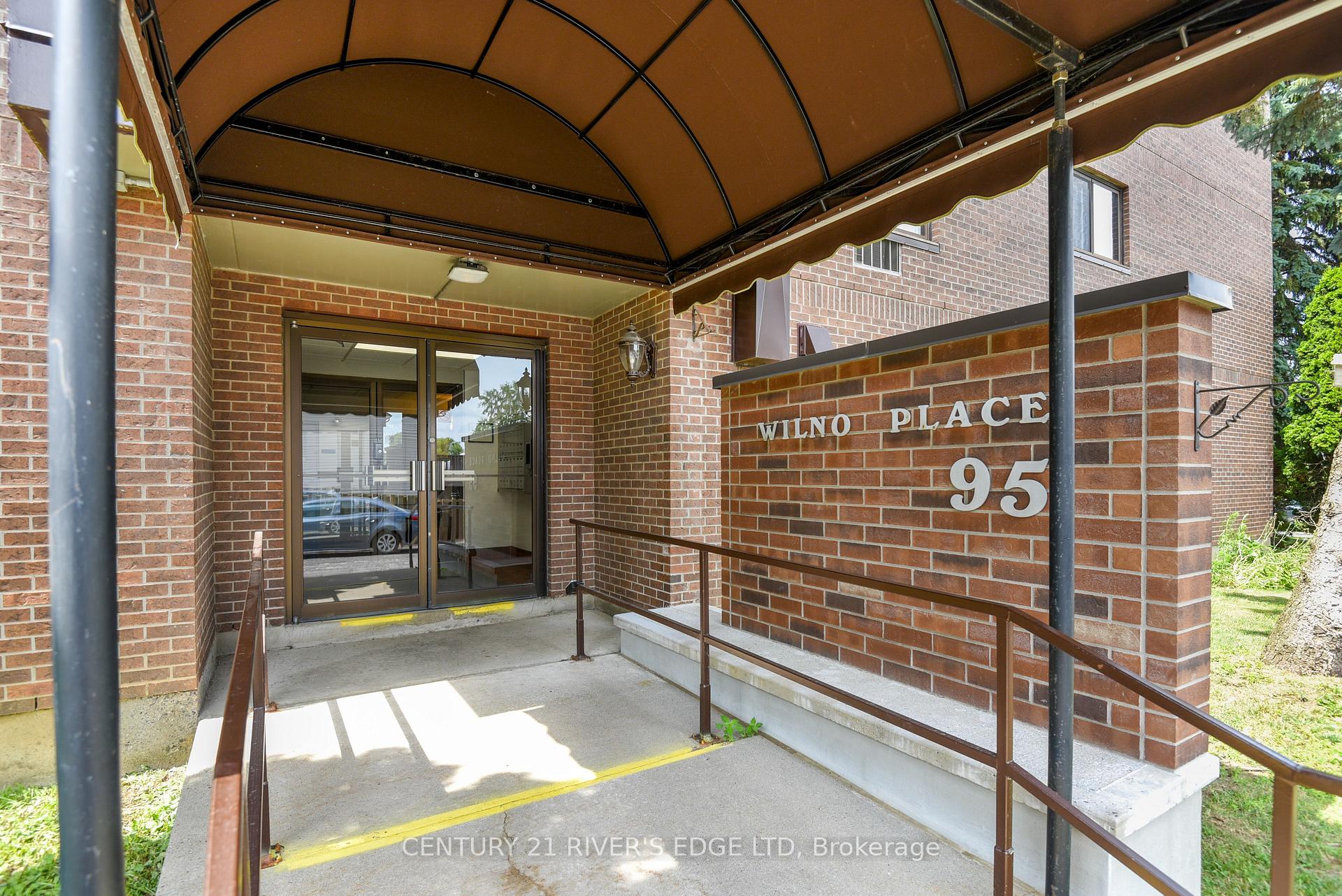 Photo 5 of Unit 505, 95 Windsor Drive, Brockville, Brockville — HOMEH