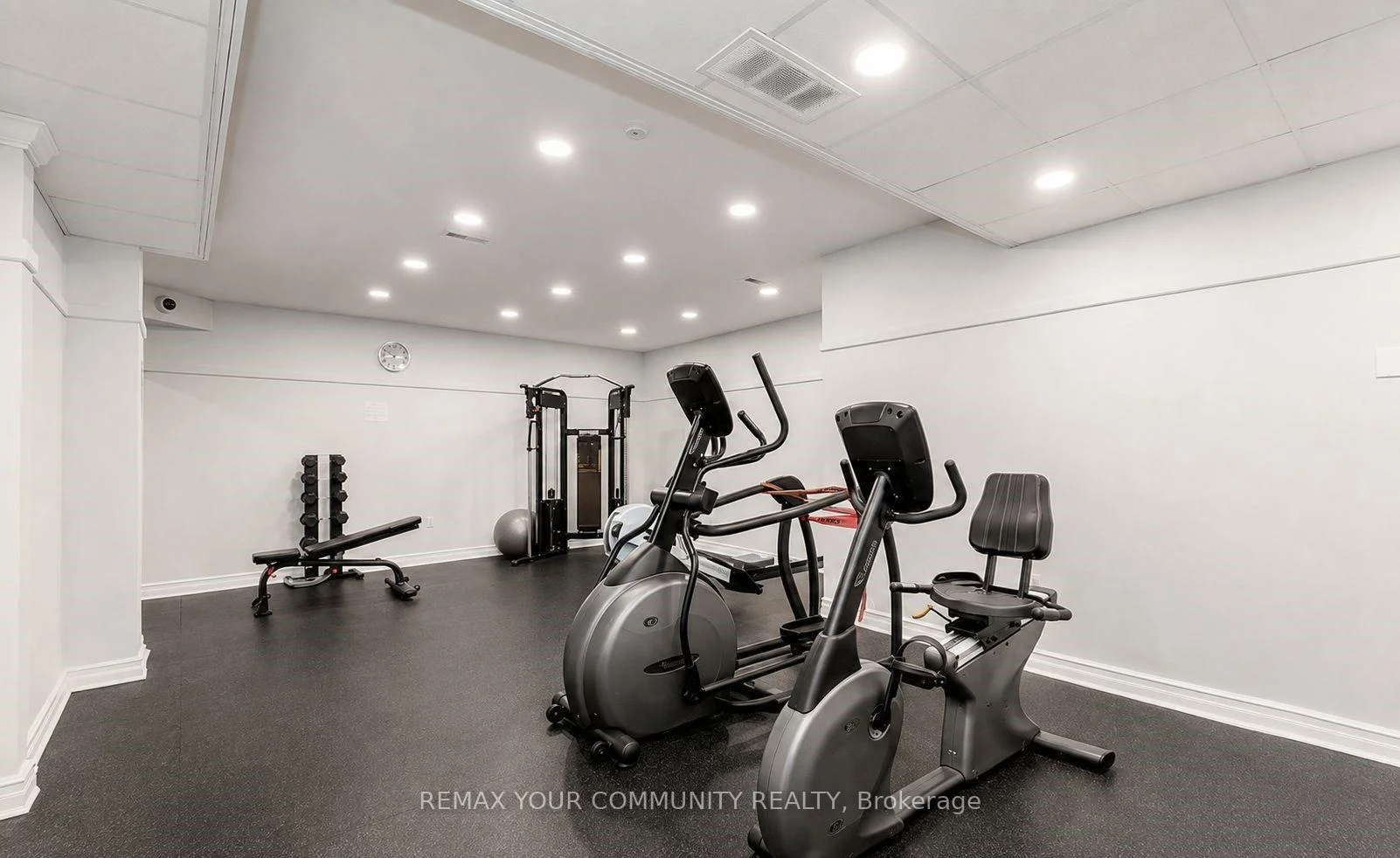 Photo 18 of Unit 4, 47 Loggers Run, Barrie, Ardagh — HOMEH