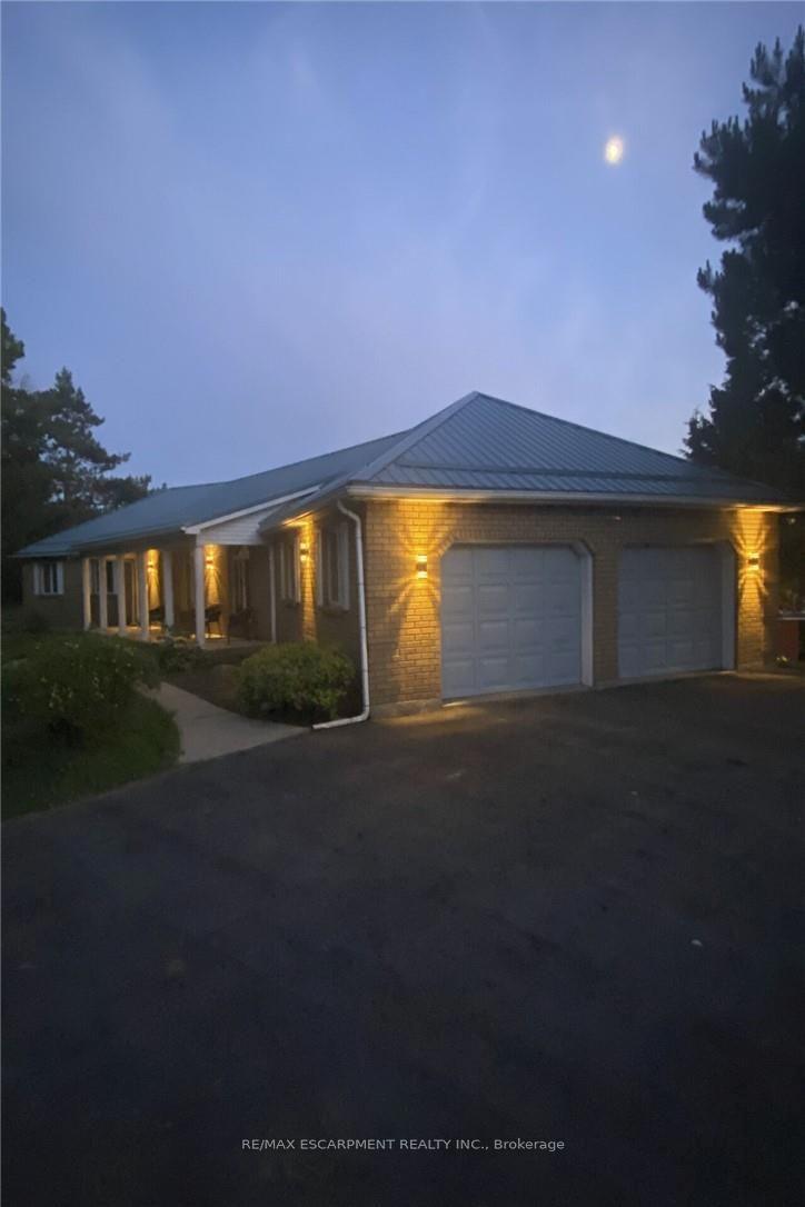 Photo 5 of 7011 Dickenson Road E, Hamilton, Mount Hope — HOMEH