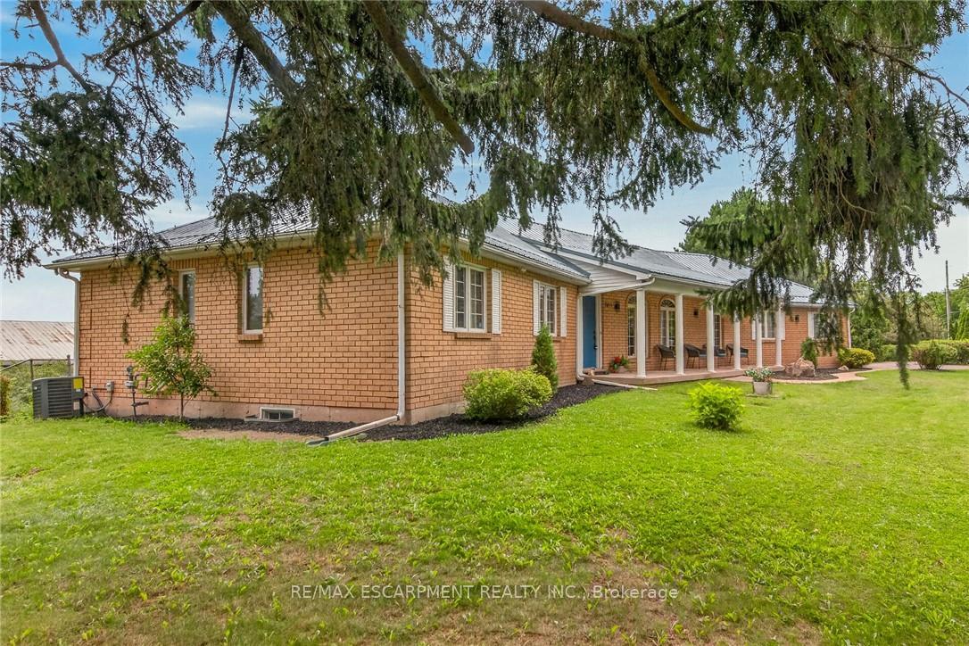 Photo 6 of 7011 Dickenson Road E, Hamilton, Mount Hope — HOMEH