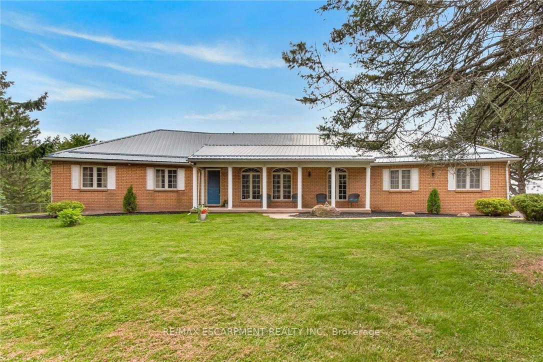 Photo 8 of 7011 Dickenson Road E, Hamilton, Mount Hope — HOMEH