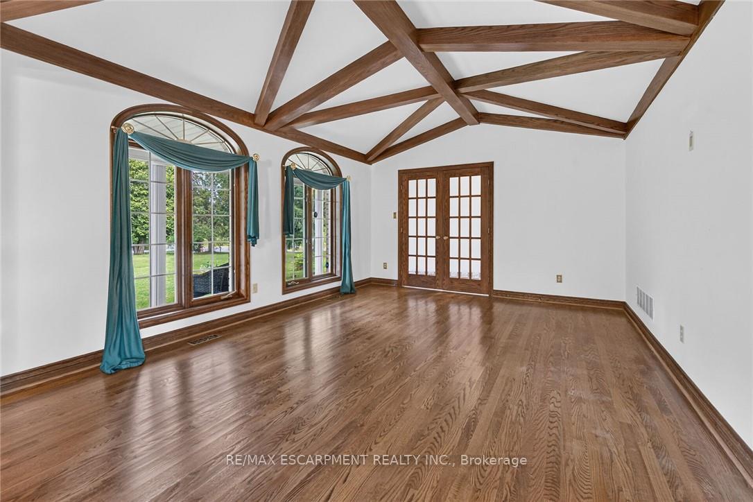 Photo 11 of 7011 Dickenson Road E, Hamilton, Mount Hope — HOMEH