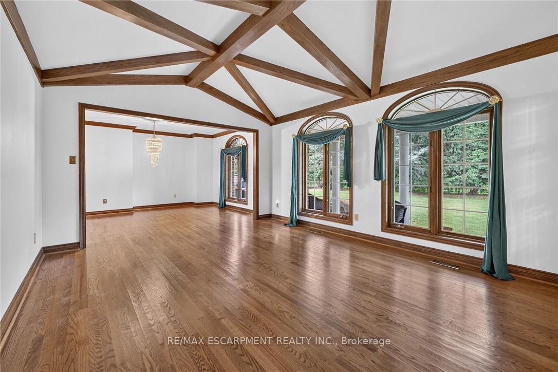 Photo 12 of 7011 Dickenson Road E, Hamilton, Mount Hope — HOMEH