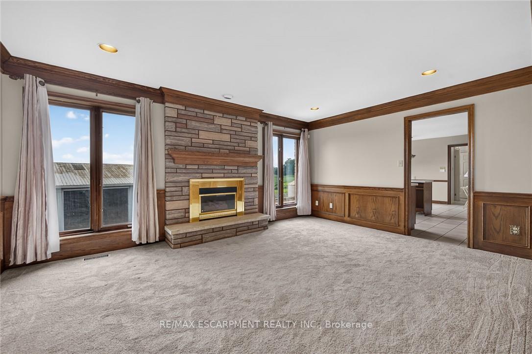Photo 19 of 7011 Dickenson Road E, Hamilton, Mount Hope — HOMEH