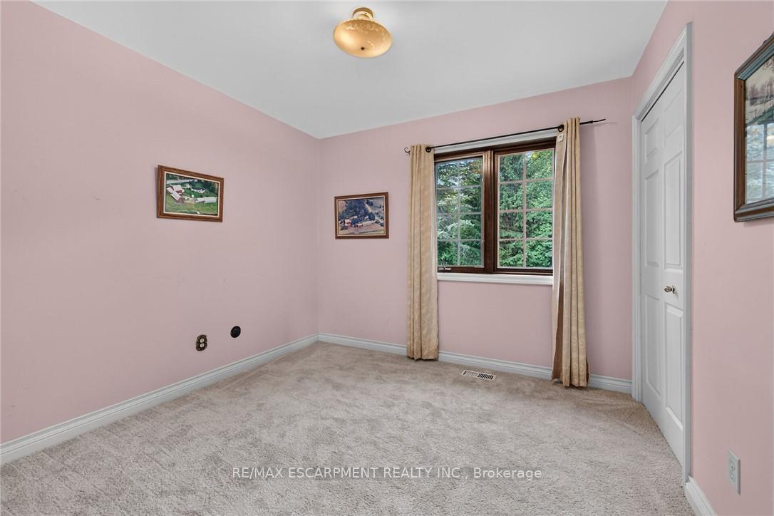 Photo 22 of 7011 Dickenson Road E, Hamilton, Mount Hope — HOMEH