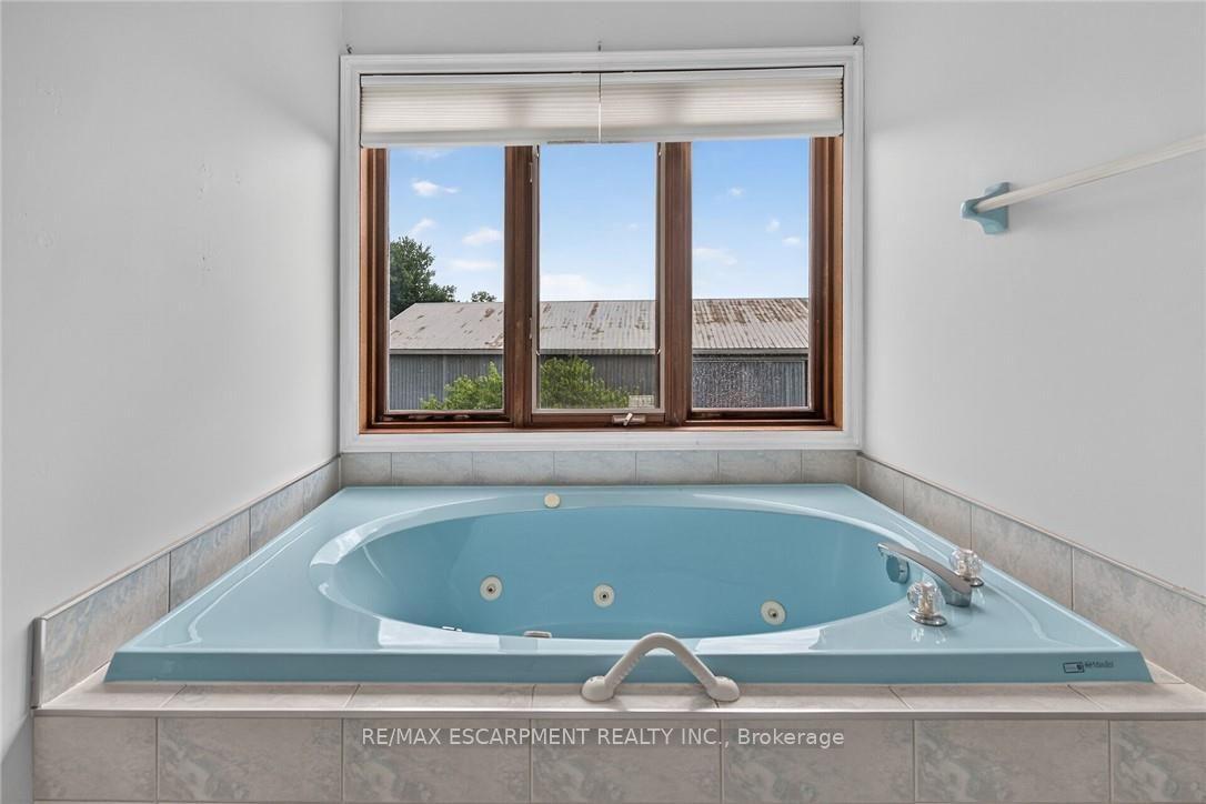 Photo 28 of 7011 Dickenson Road E, Hamilton, Mount Hope — HOMEH