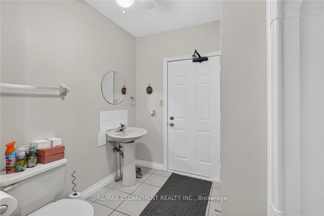 Photo 30 of 7011 Dickenson Road E, Hamilton, Mount Hope — HOMEH