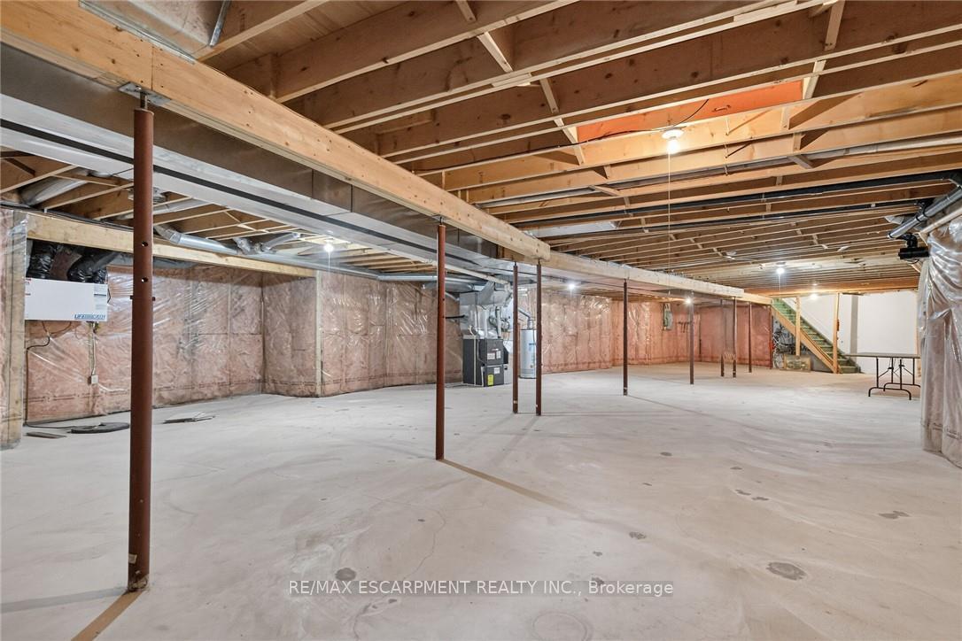 Photo 33 of 7011 Dickenson Road E, Hamilton, Mount Hope — HOMEH