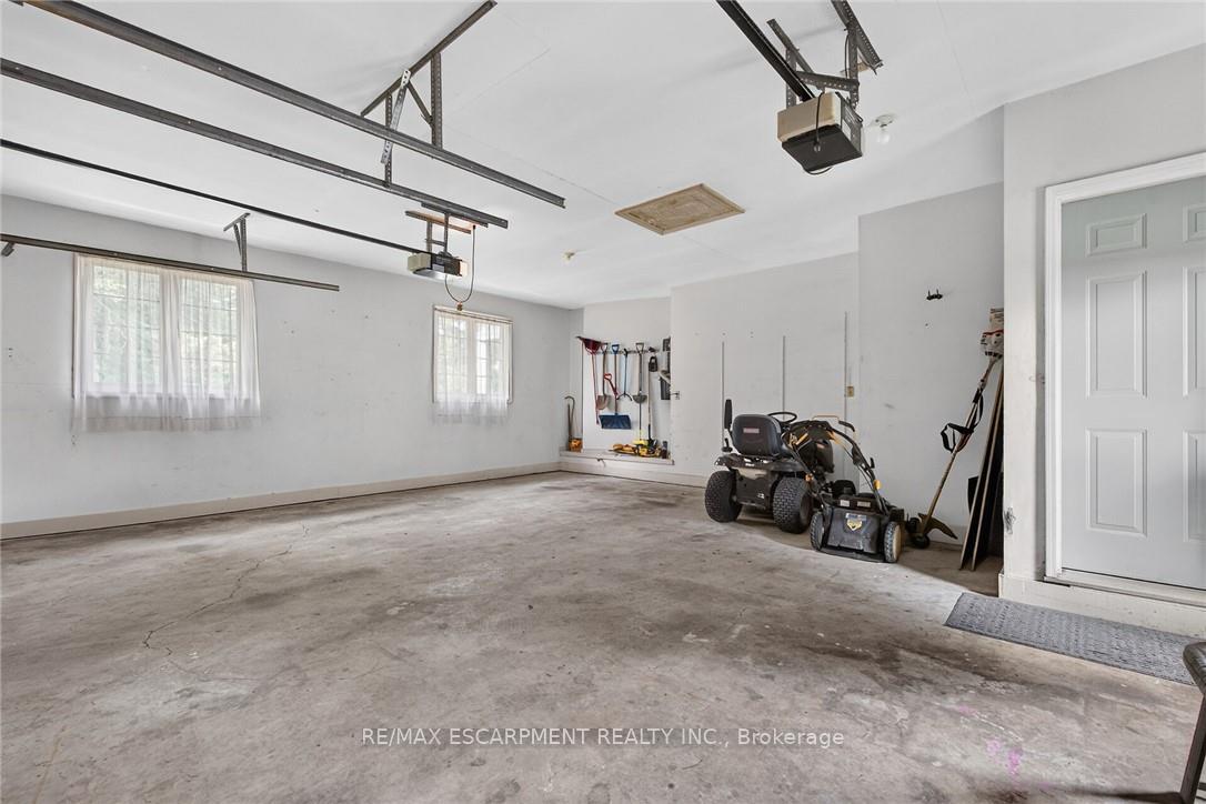 Photo 34 of 7011 Dickenson Road E, Hamilton, Mount Hope — HOMEH