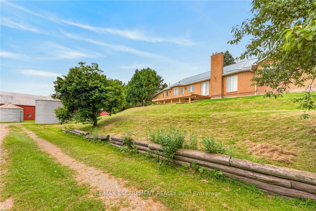 Photo 37 of 7011 Dickenson Road E, Hamilton, Mount Hope — HOMEH