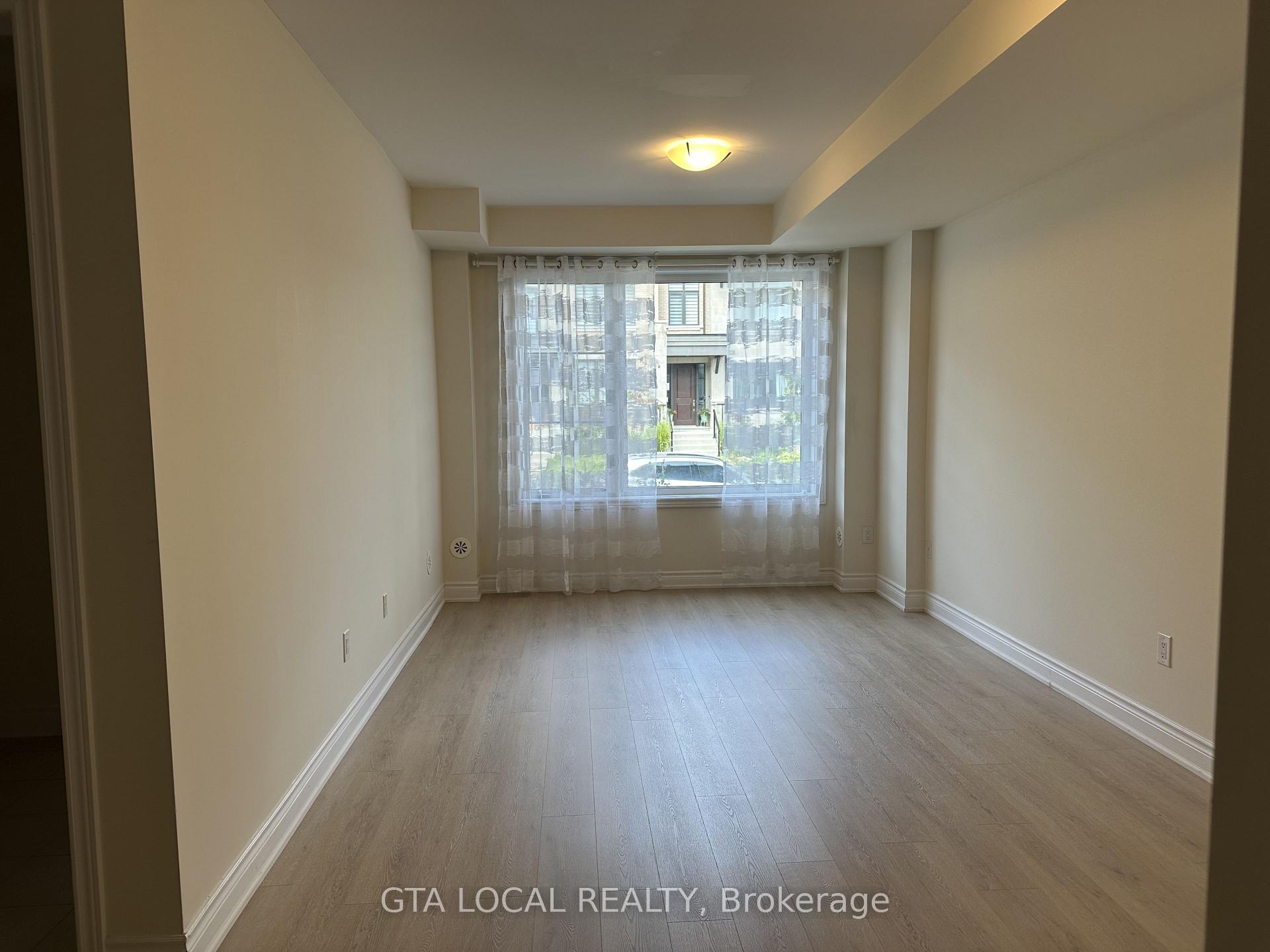 Photo 2 of 5 Aylin Crescent, Vaughan, Patterson — HOMEH