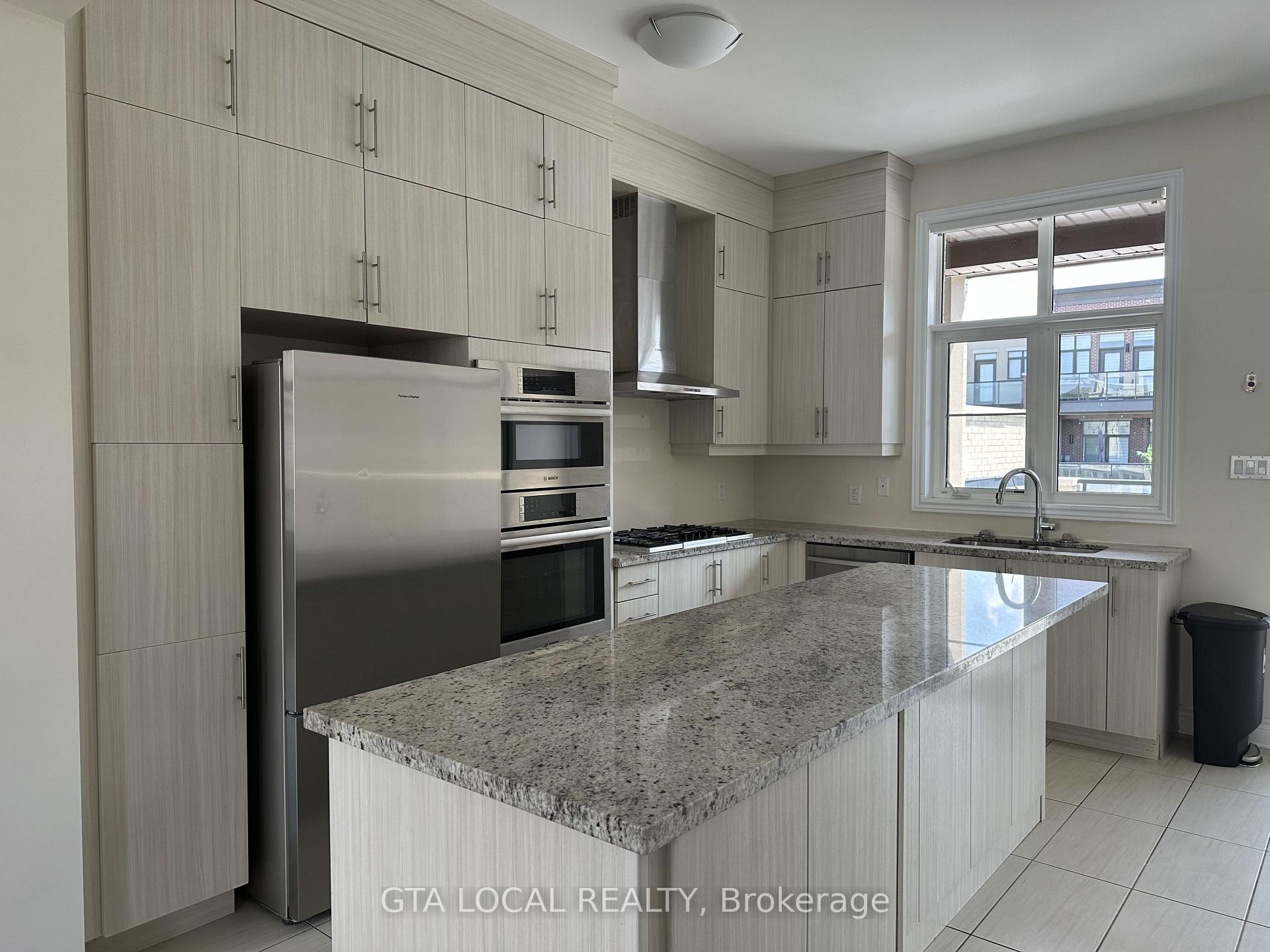 Photo 4 of 5 Aylin Crescent, Vaughan, Patterson — HOMEH