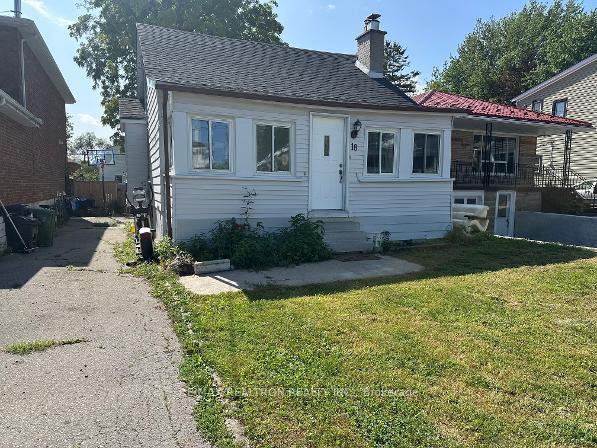 Photo 1 of 18 Phillip Avenue, Scarborough, Birchcliffe-Cliffside — HOMEH
