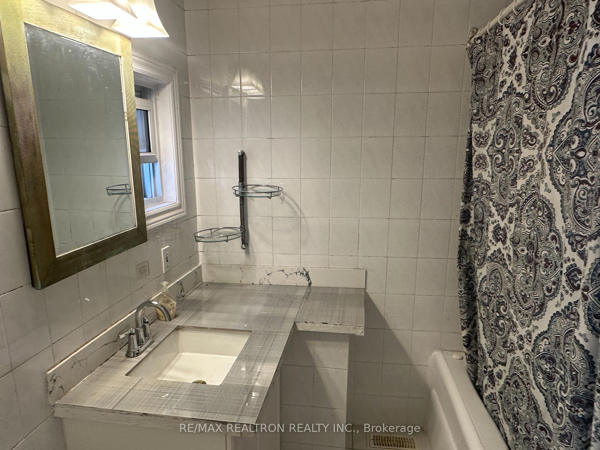 Photo 18 of 18 Phillip Avenue, Scarborough, Birchcliffe-Cliffside — HOMEH