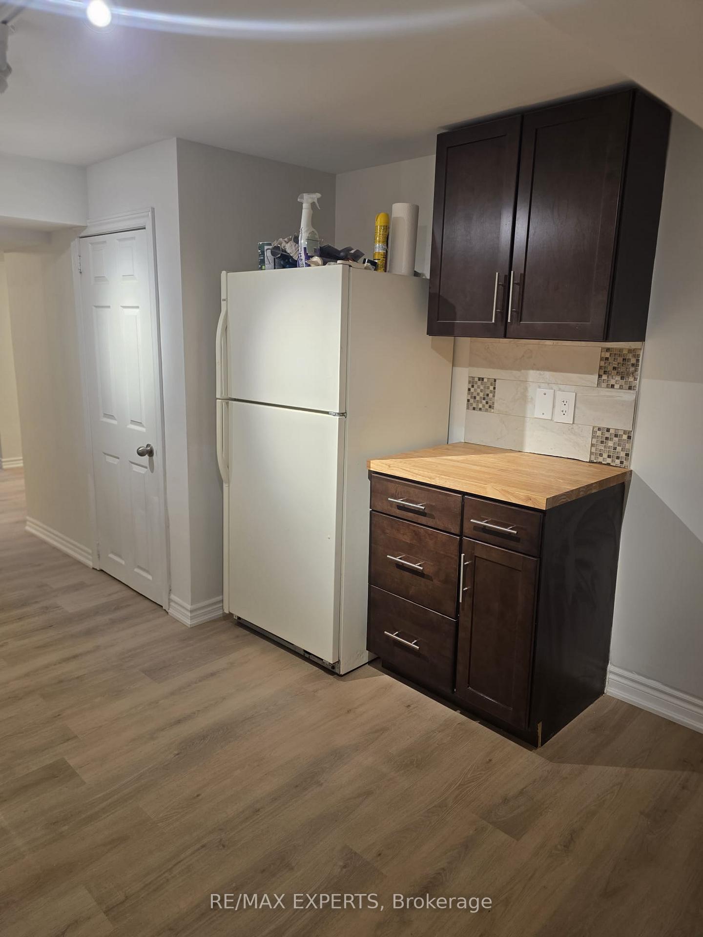 Photo 21 of Unit Bsmt, 20 Deer Valley Drive, Caledon, Bolton West — HOMEH