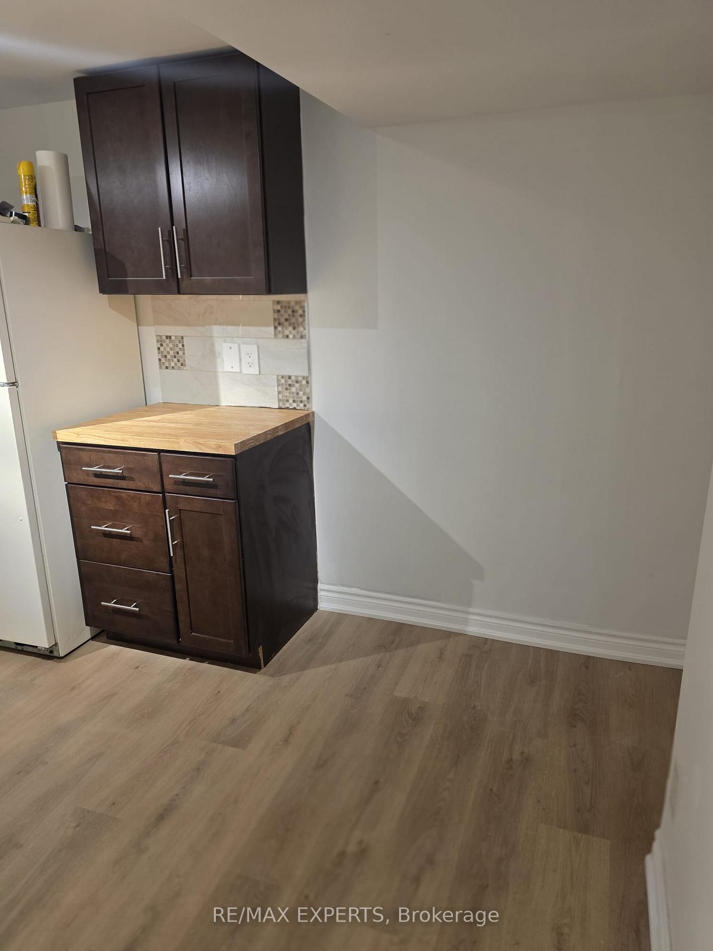 Photo 22 of Unit Bsmt, 20 Deer Valley Drive, Caledon, Bolton West — HOMEH