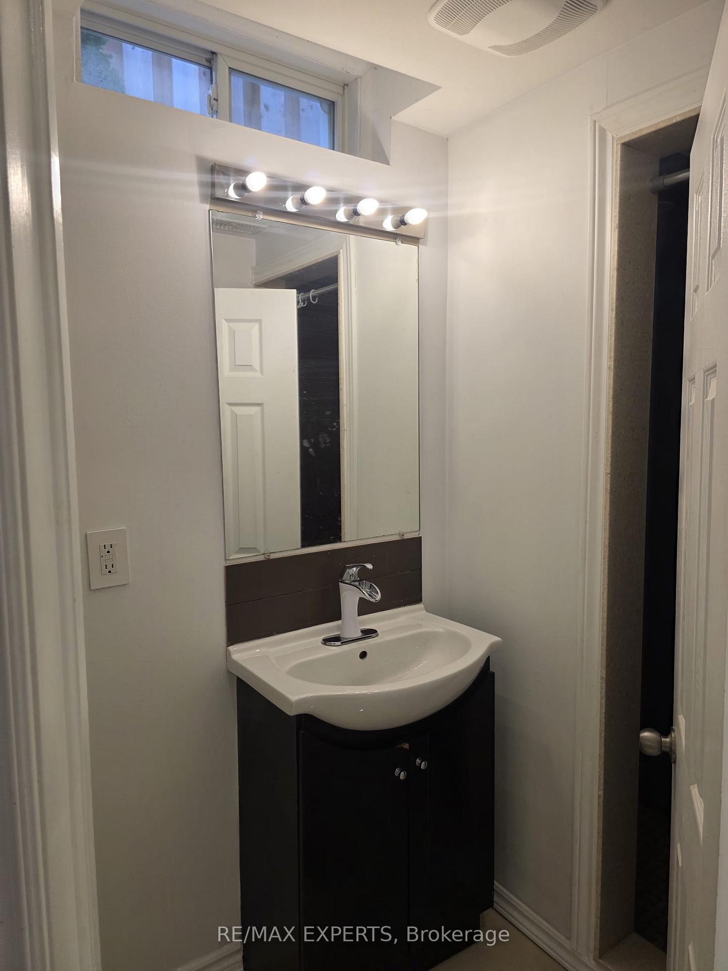 Photo 29 of Unit Bsmt, 20 Deer Valley Drive, Caledon, Bolton West — HOMEH
