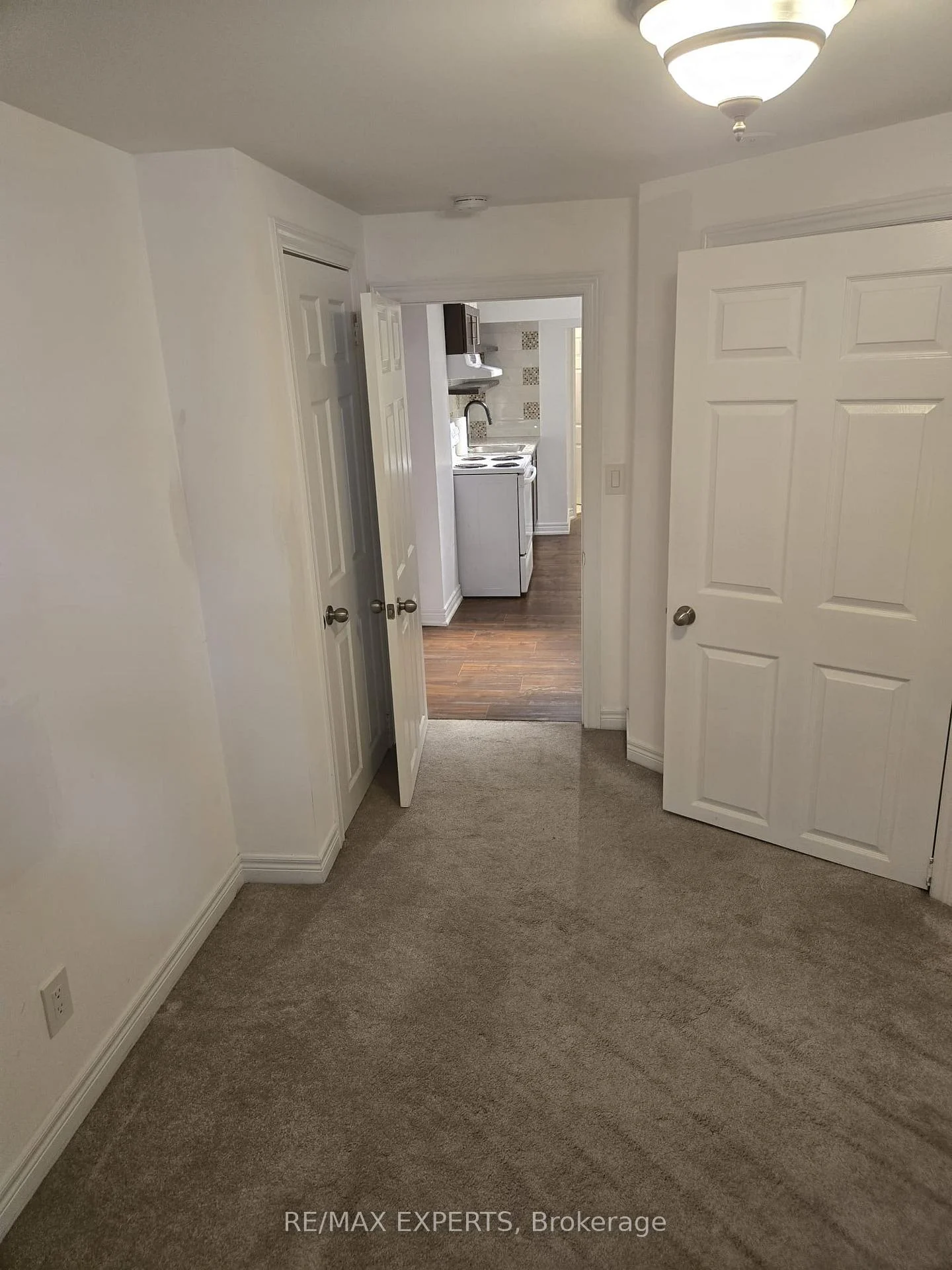 Photo 6 of Unit Bsmt, 20 Deer Valley Drive, Caledon, Bolton West — HOMEH
