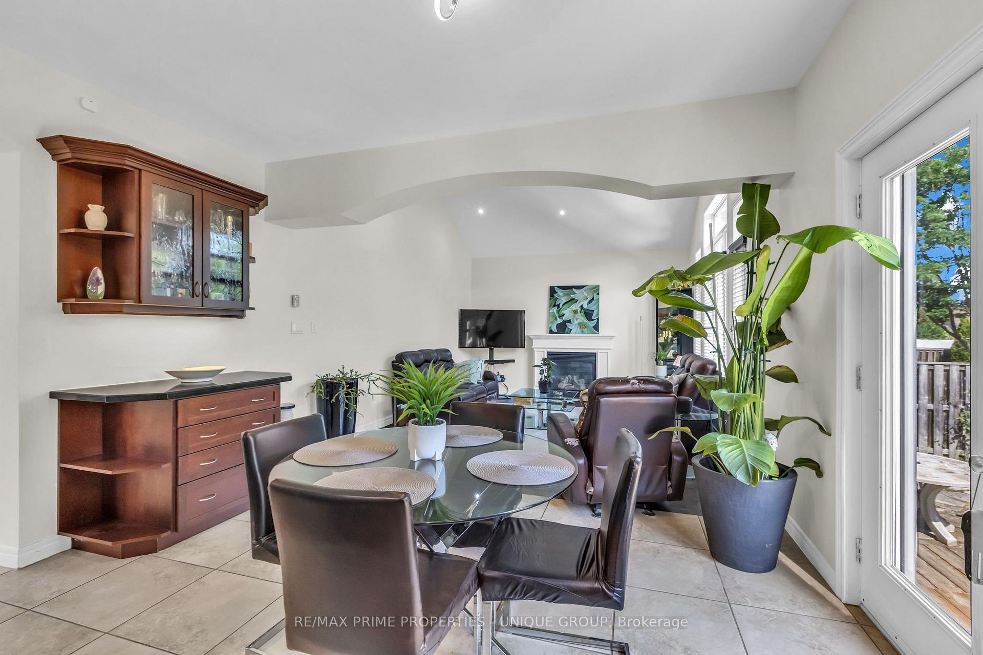 Photo 10 of 132 Gamble Lane, Guelph/Eramosa, Rockwood — HOMEH