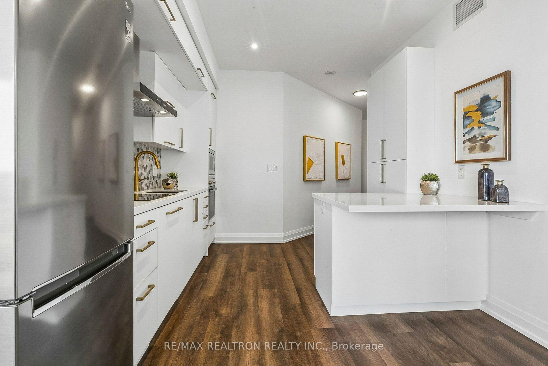Photo 14 of Unit 1825, 5 Sheppard Avenue E, North York, Willowdale East — HOMEH