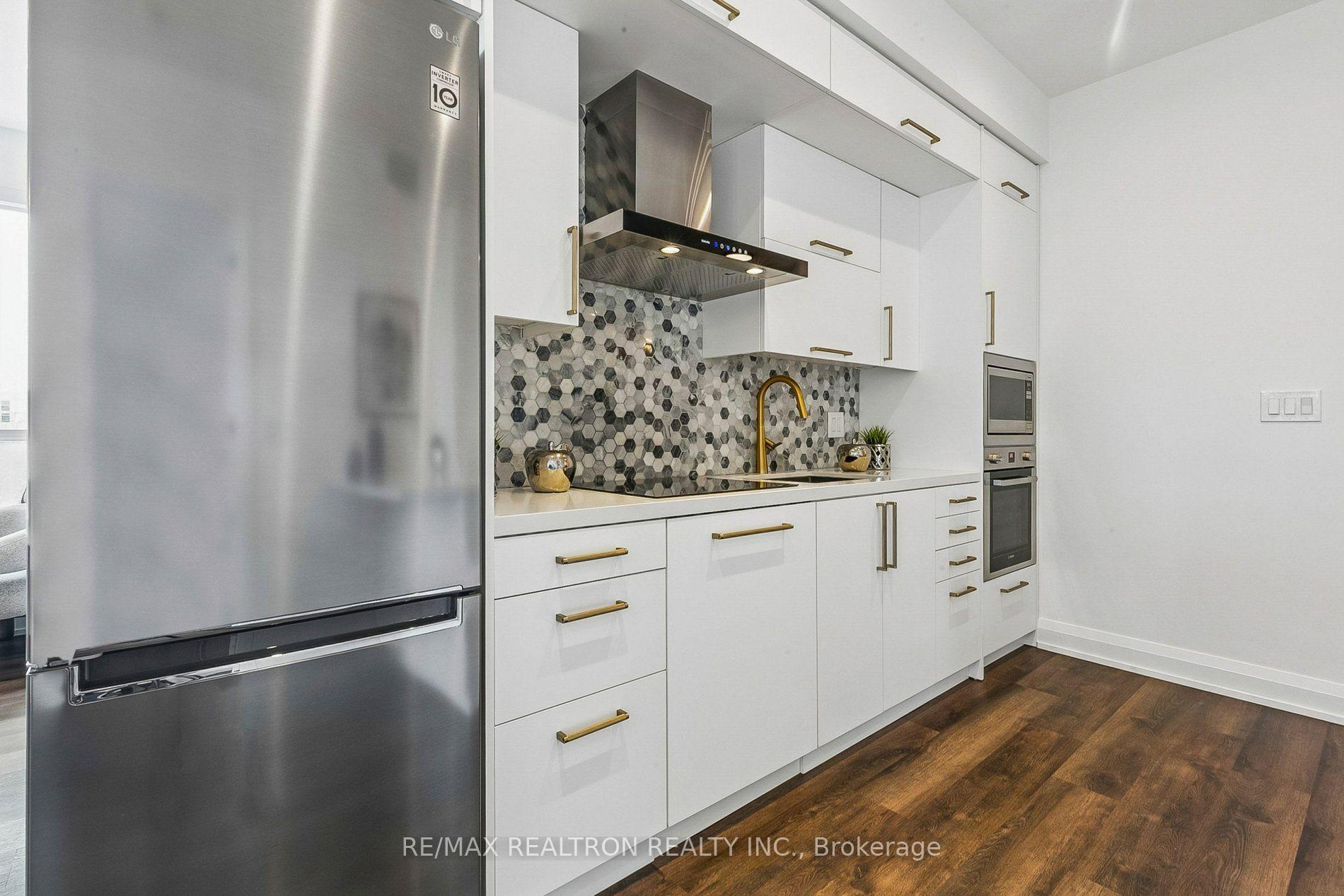 Photo 15 of Unit 1825, 5 Sheppard Avenue E, North York, Willowdale East — HOMEH