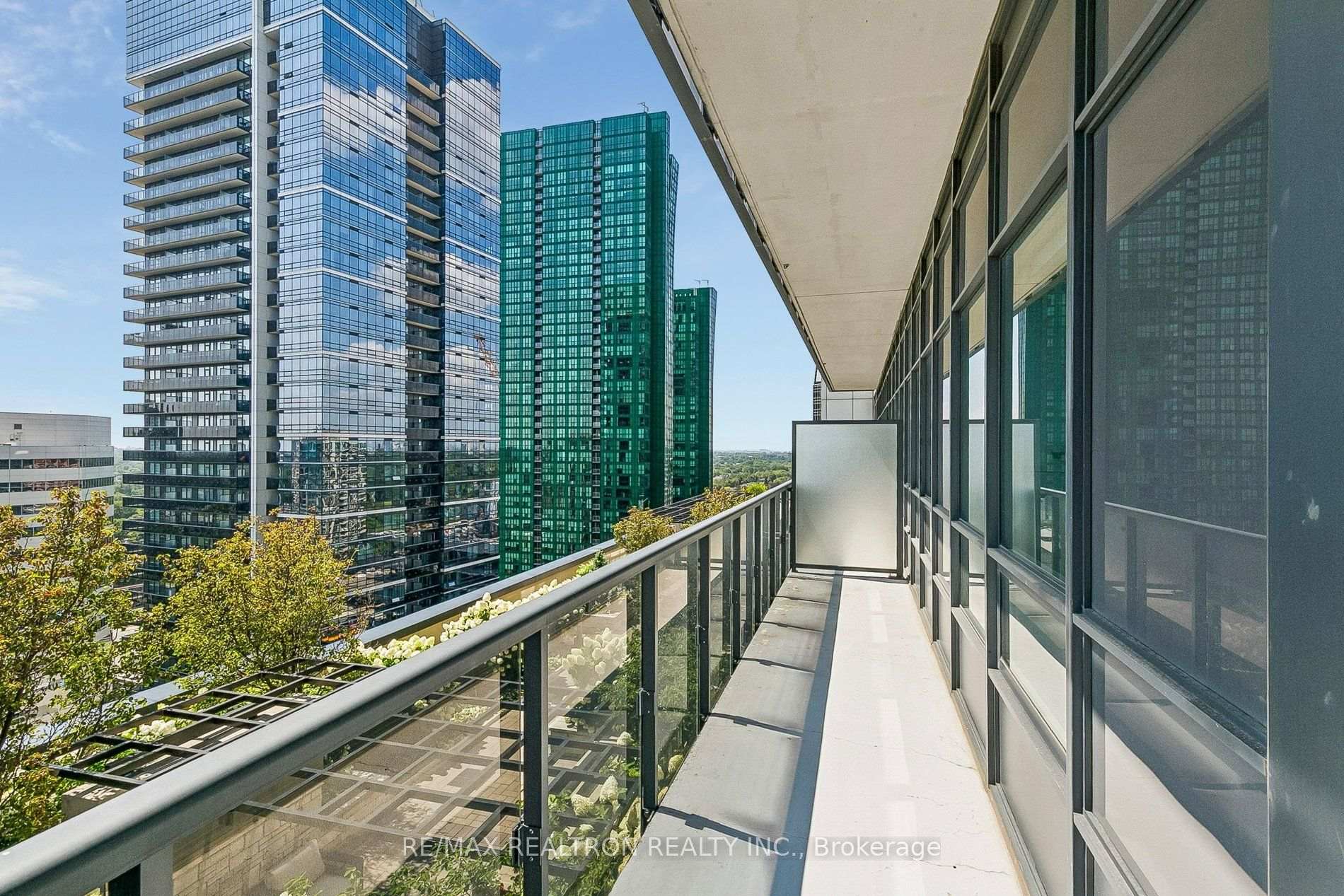 Photo 32 of Unit 1825, 5 Sheppard Avenue E, North York, Willowdale East — HOMEH