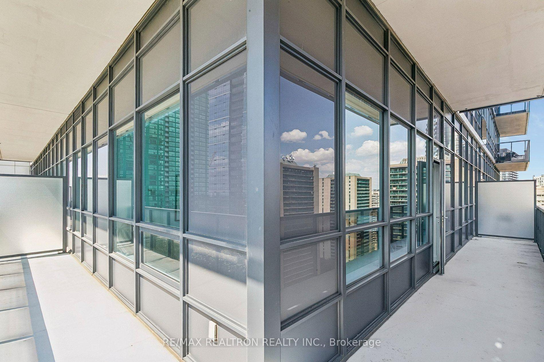 Photo 33 of Unit 1825, 5 Sheppard Avenue E, North York, Willowdale East — HOMEH