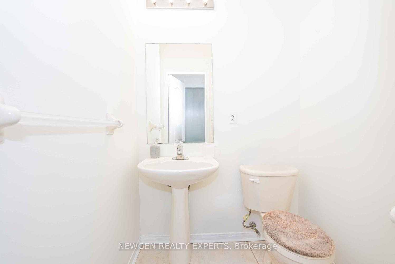 Photo 14 of 6039 Coxswain Crescent, Mississauga, East Credit — HOMEH