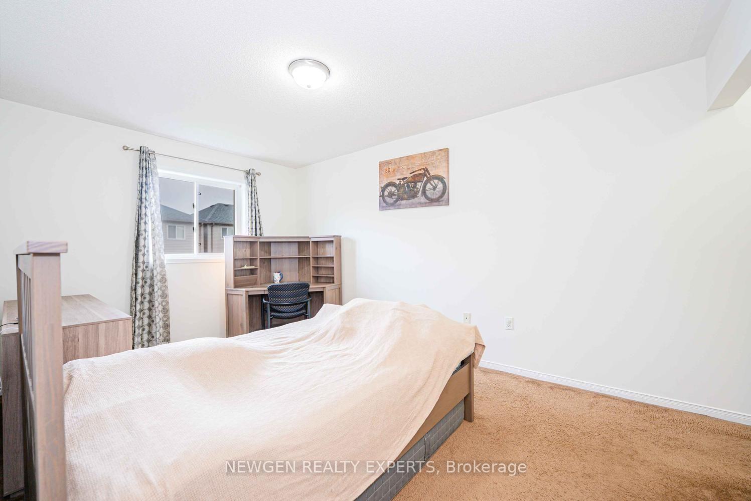 Photo 16 of 6039 Coxswain Crescent, Mississauga, East Credit — HOMEH