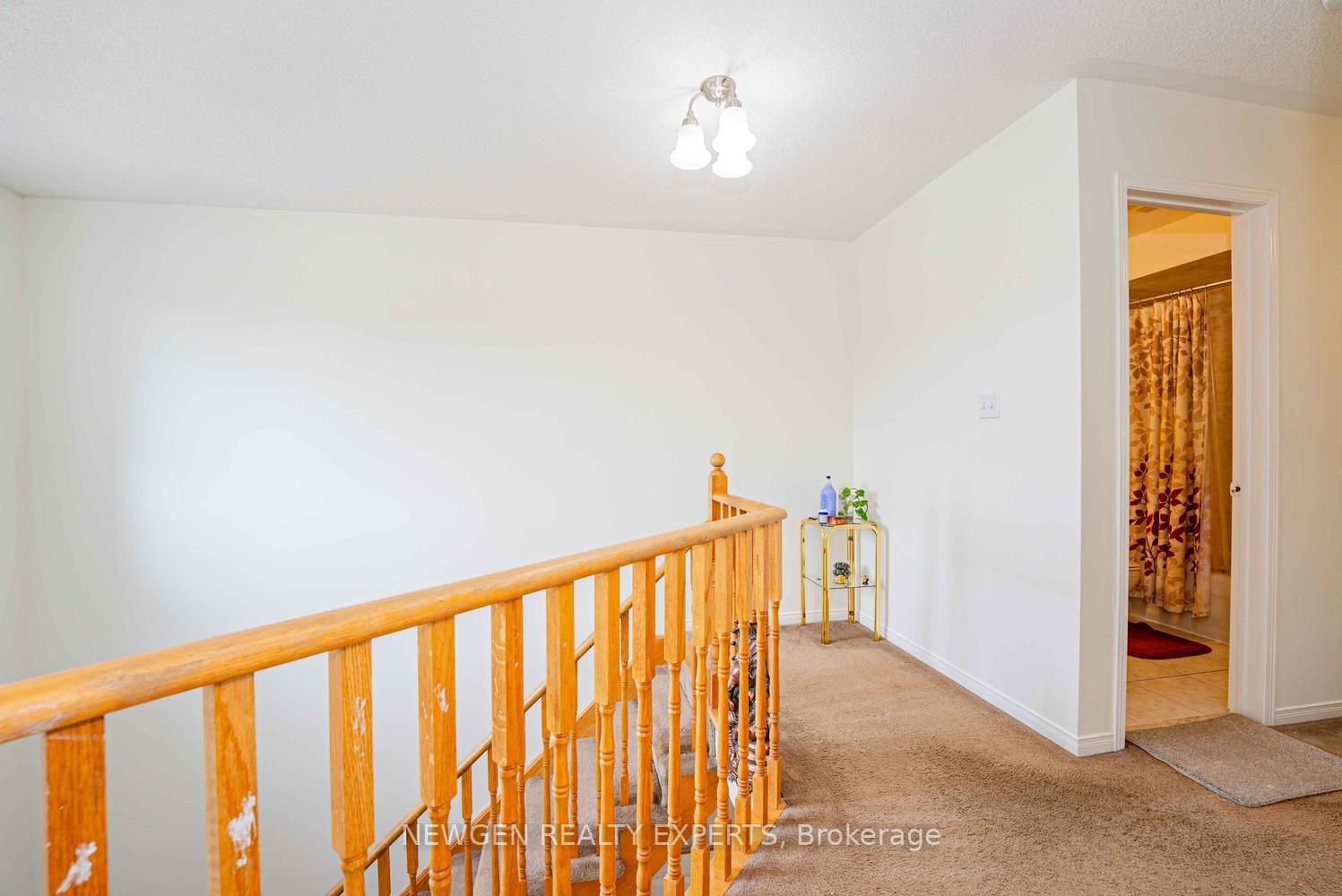 Photo 25 of 6039 Coxswain Crescent, Mississauga, East Credit — HOMEH