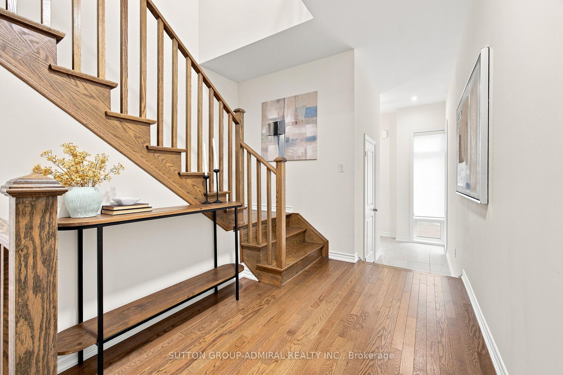 Photo 6 of 46 Fish Drive, Aurora, Bayview Northeast — HOMEH