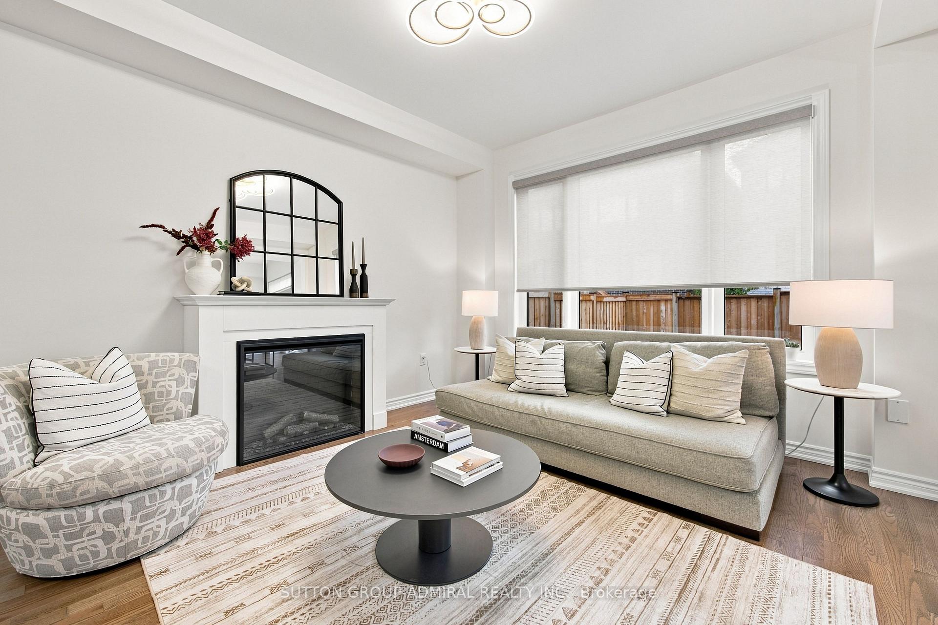 Photo 13 of 46 Fish Drive, Aurora, Bayview Northeast — HOMEH