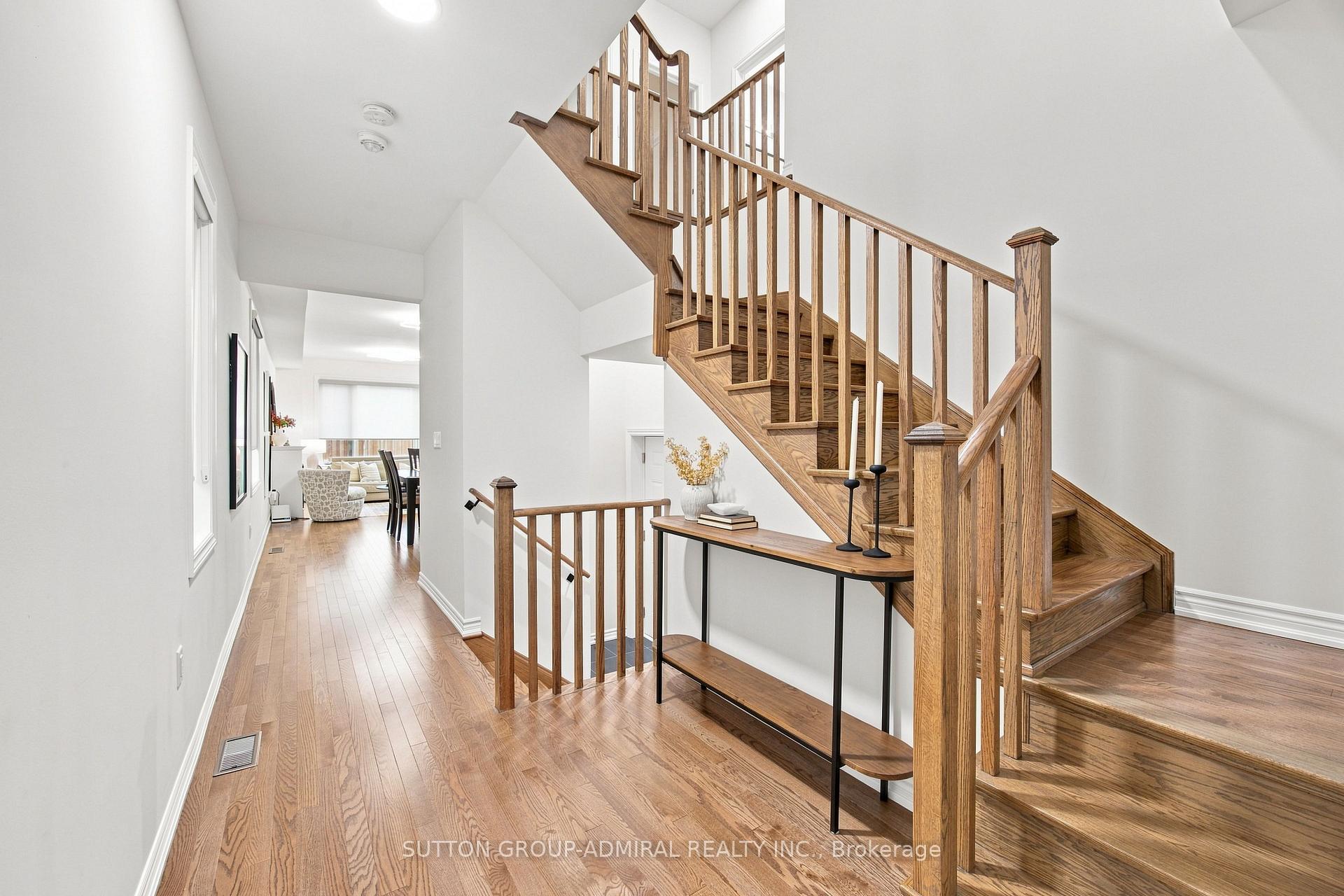 Photo 16 of 46 Fish Drive, Aurora, Bayview Northeast — HOMEH