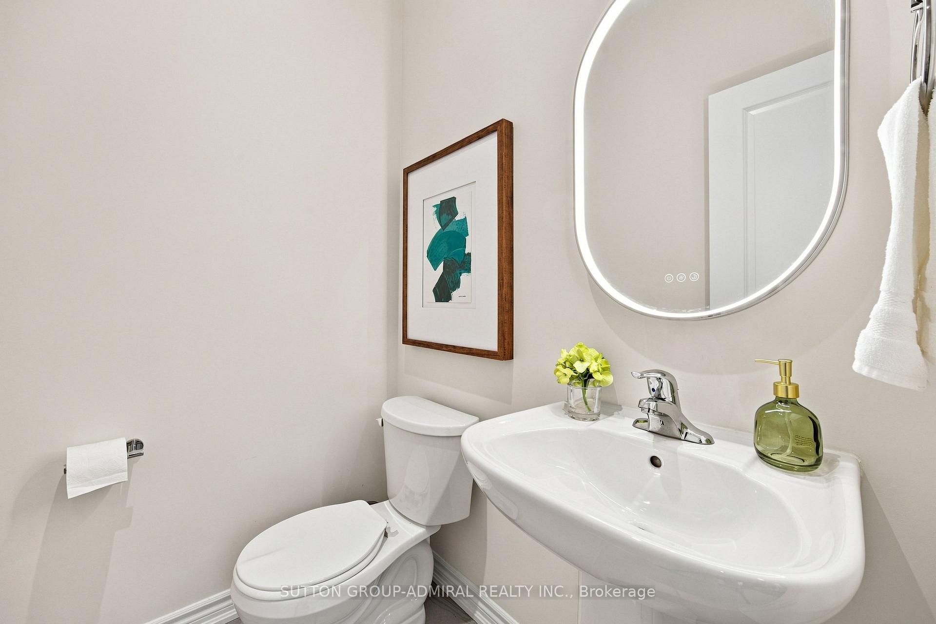 Photo 17 of 46 Fish Drive, Aurora, Bayview Northeast — HOMEH