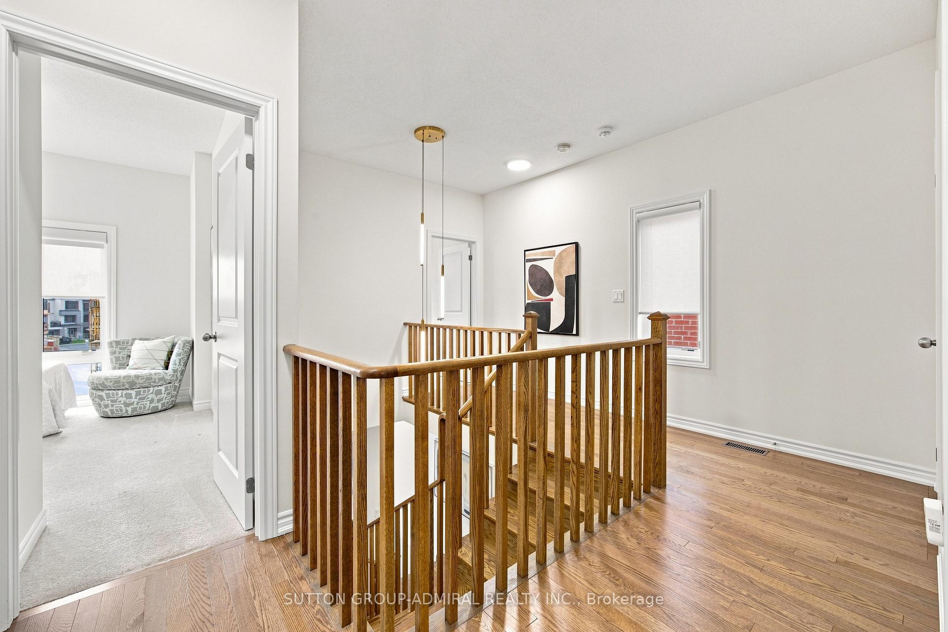 Photo 18 of 46 Fish Drive, Aurora, Bayview Northeast — HOMEH