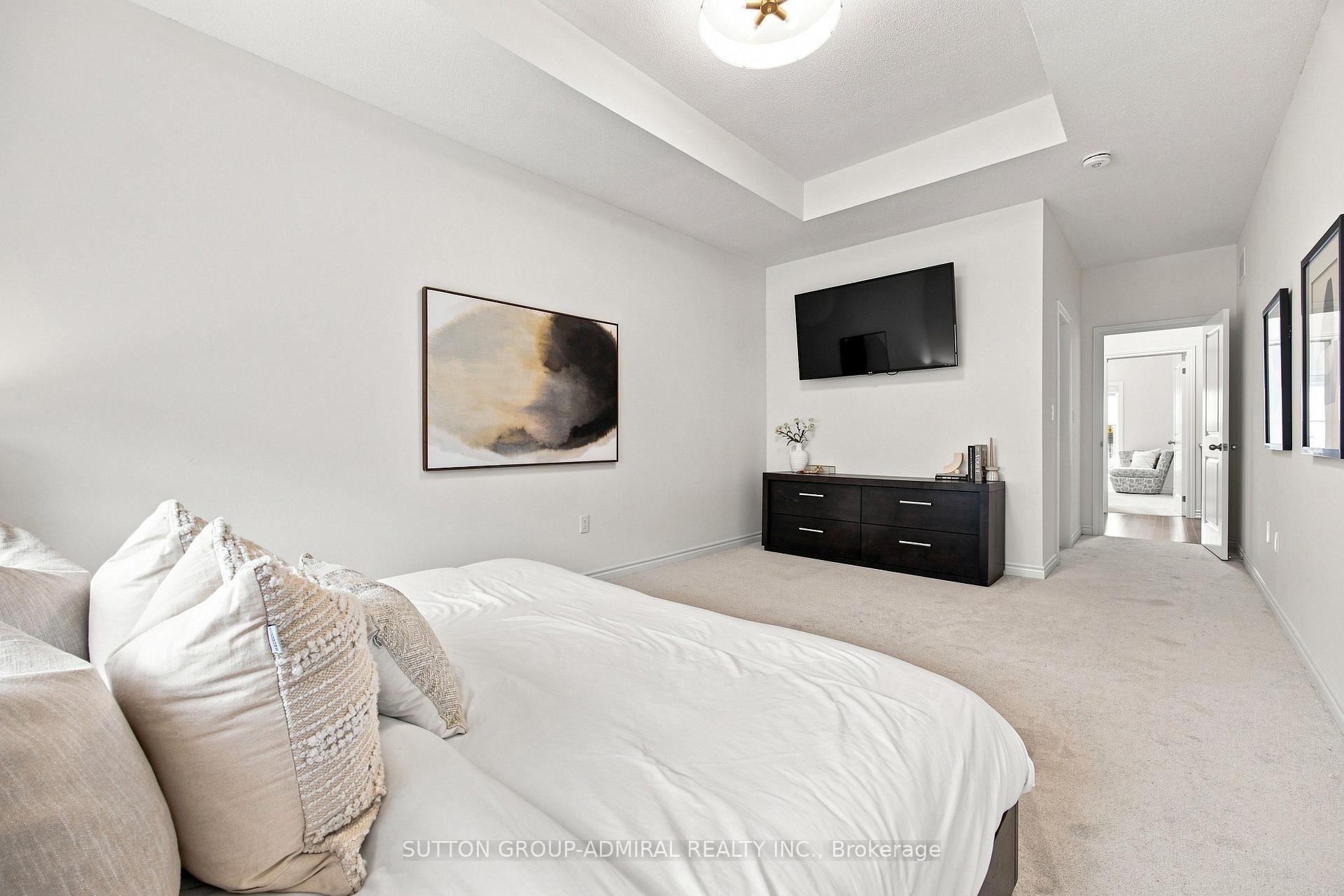 Photo 20 of 46 Fish Drive, Aurora, Bayview Northeast — HOMEH