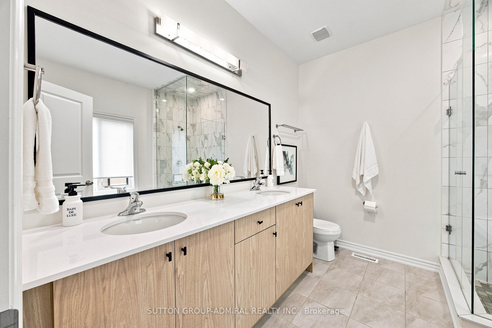 Photo 22 of 46 Fish Drive, Aurora, Bayview Northeast — HOMEH