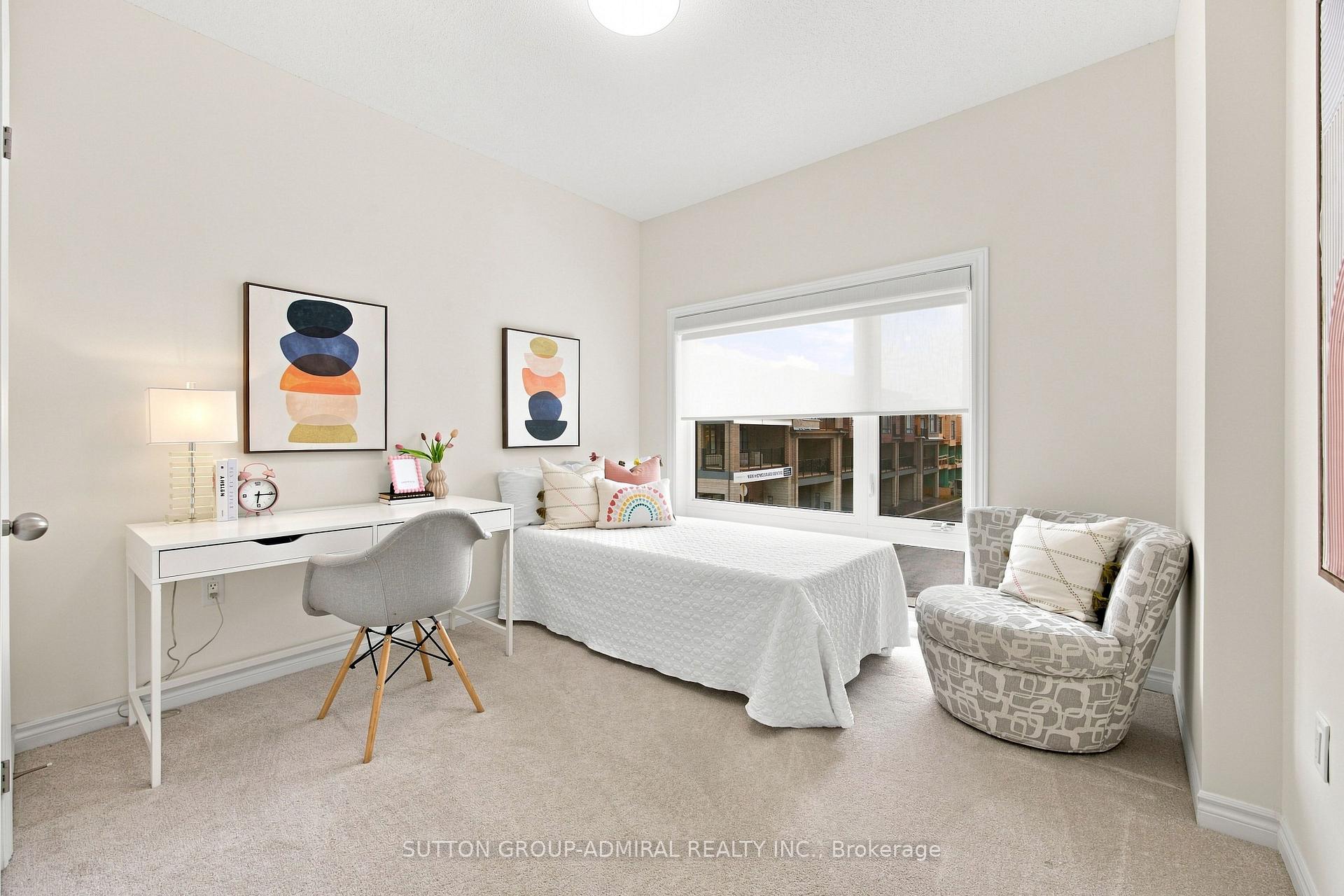 Photo 24 of 46 Fish Drive, Aurora, Bayview Northeast — HOMEH