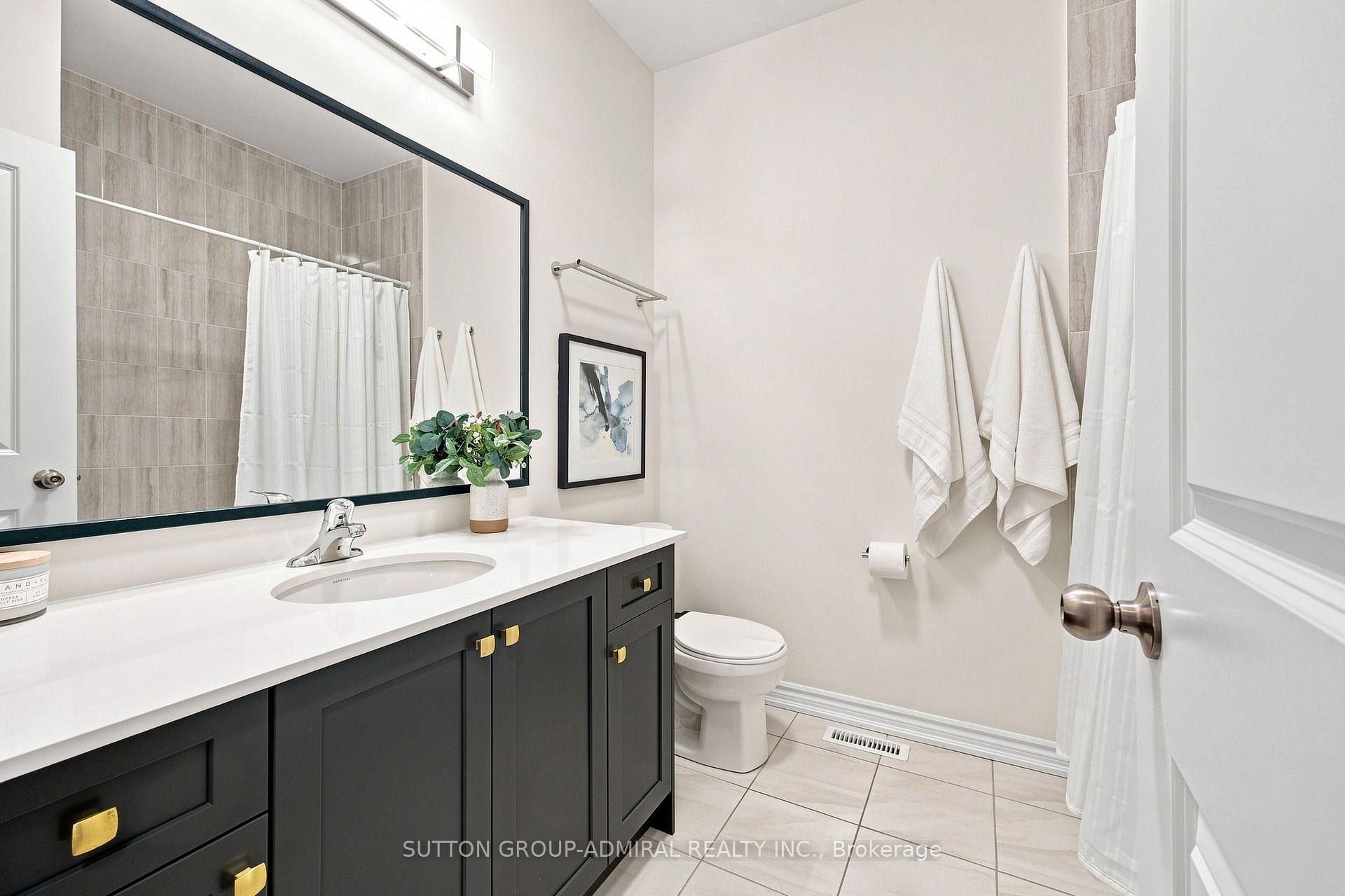 Photo 33 of 46 Fish Drive, Aurora, Bayview Northeast — HOMEH