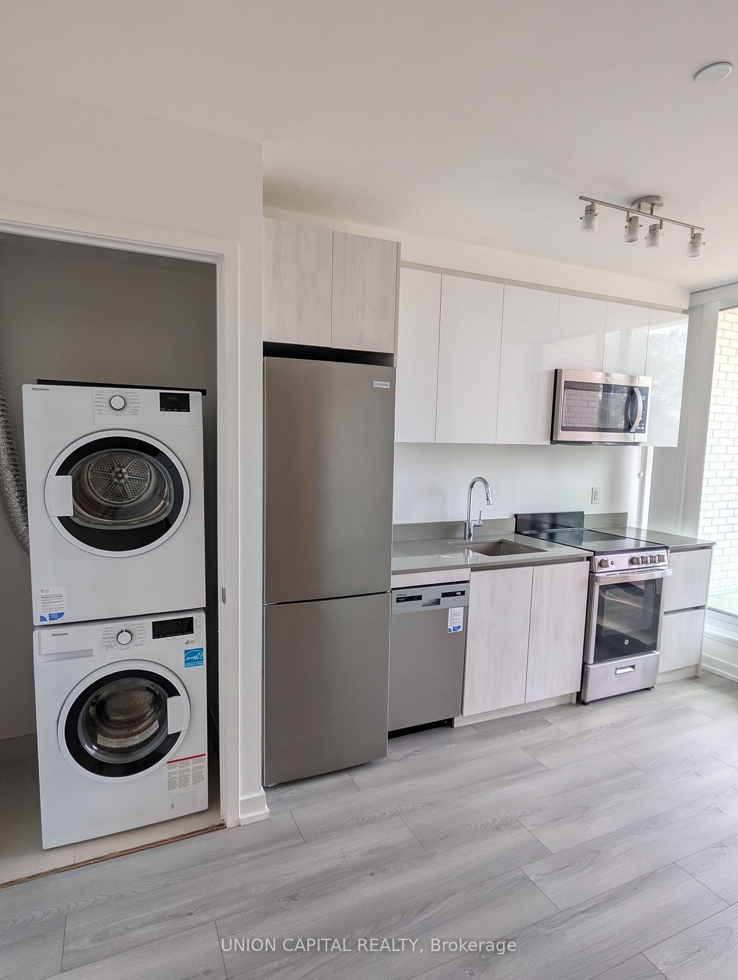 Photo 1 of Unit 320, 3100 Keele Street, North York, Downsview-Roding-CFB — HOMEH